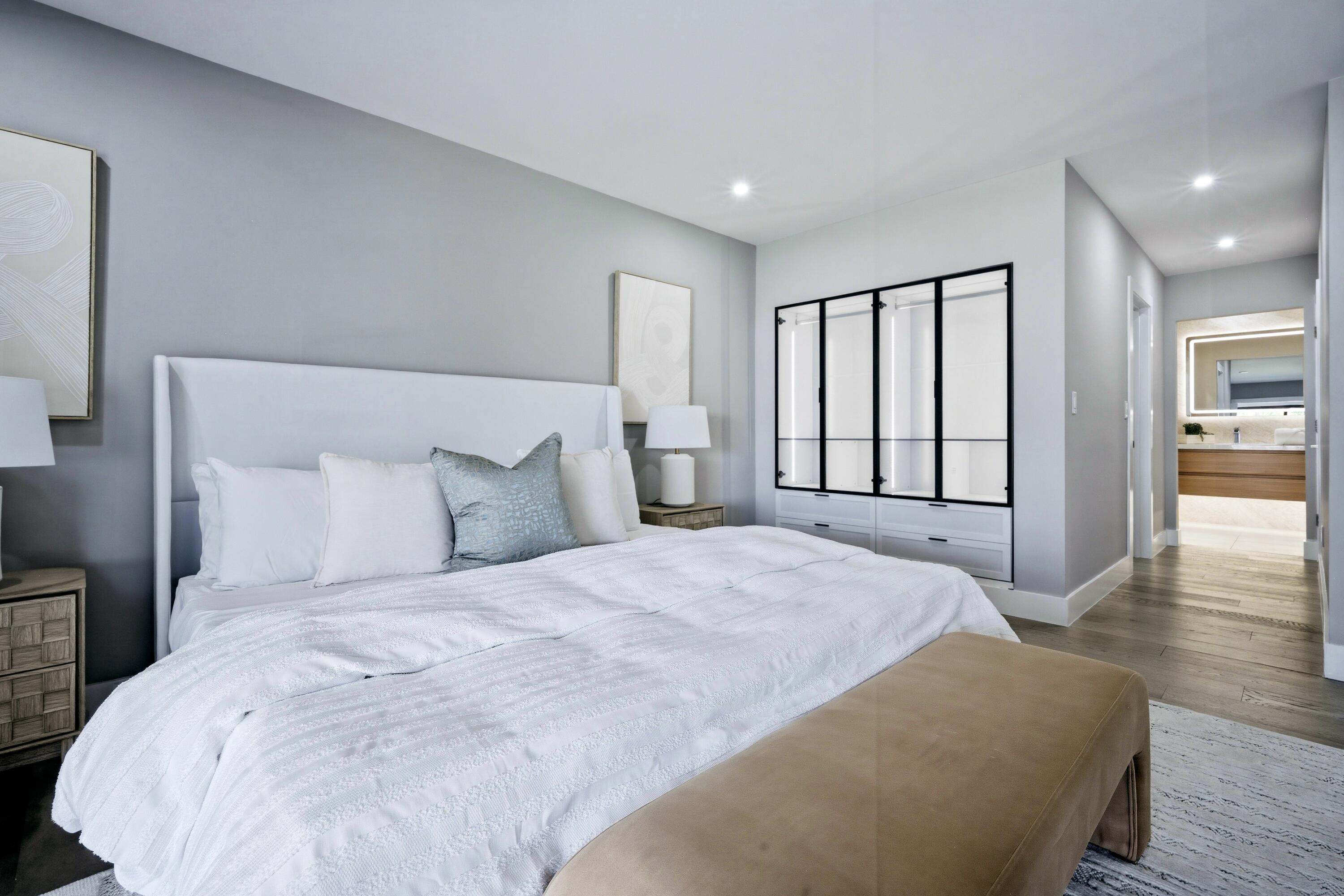 PALM BEACH ISLES 2 - Residential
