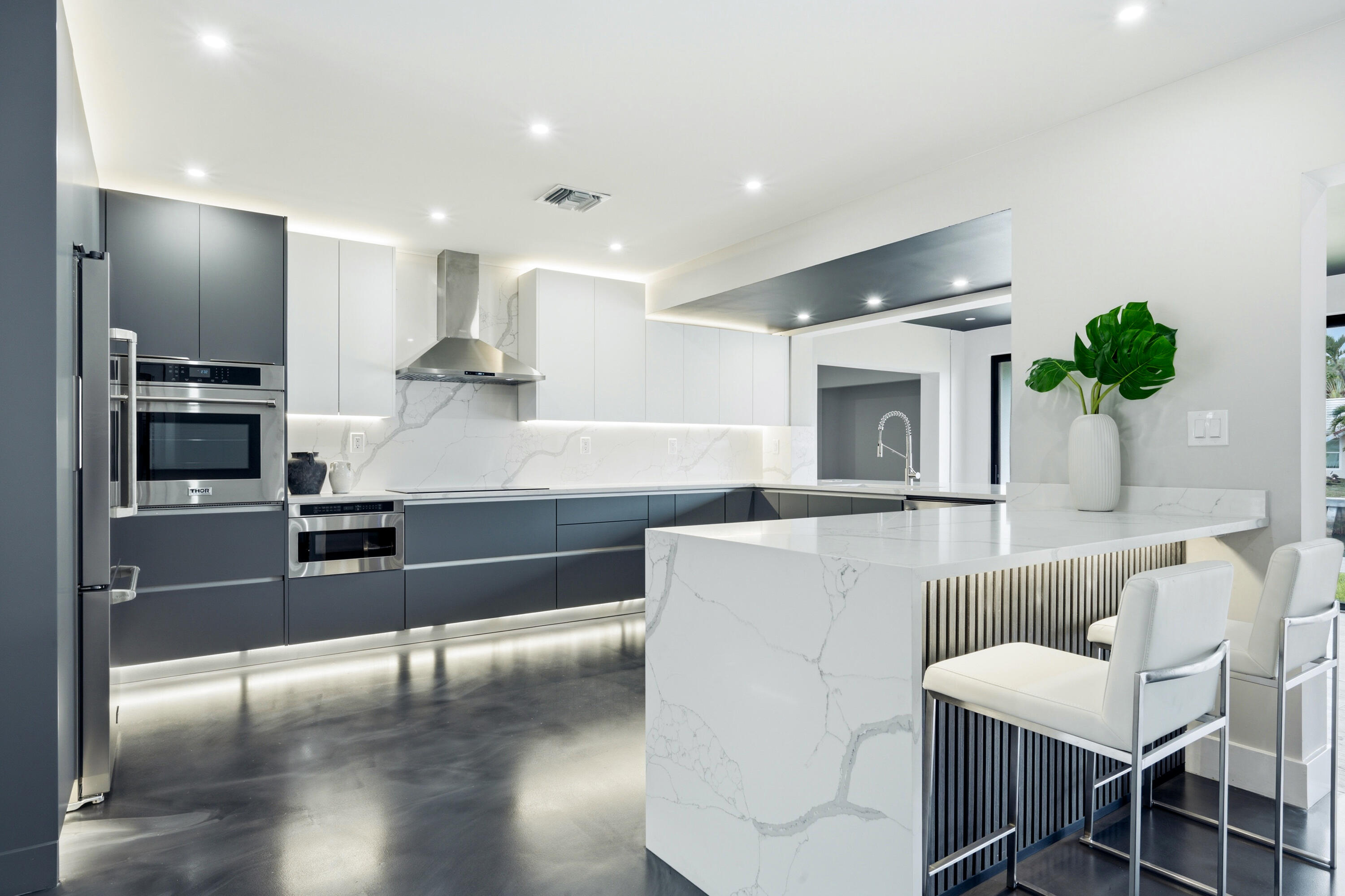 PALM BEACH ISLES 2 - Residential