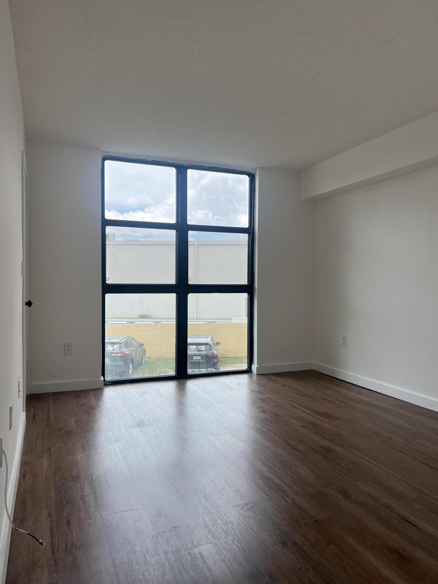 INTERNATIONAL TOWERS CONDO PH I - Residential Lease