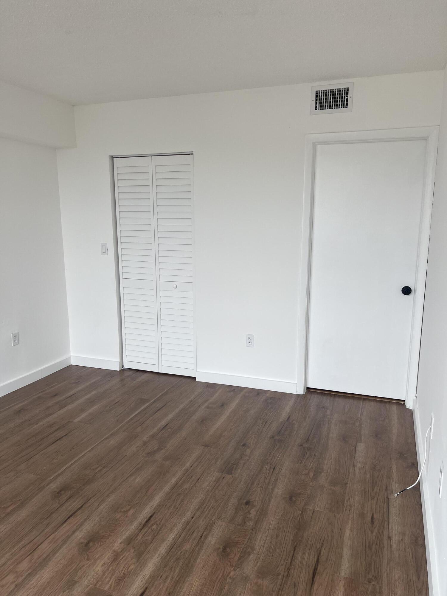INTERNATIONAL TOWERS CONDO PH I - Residential Lease