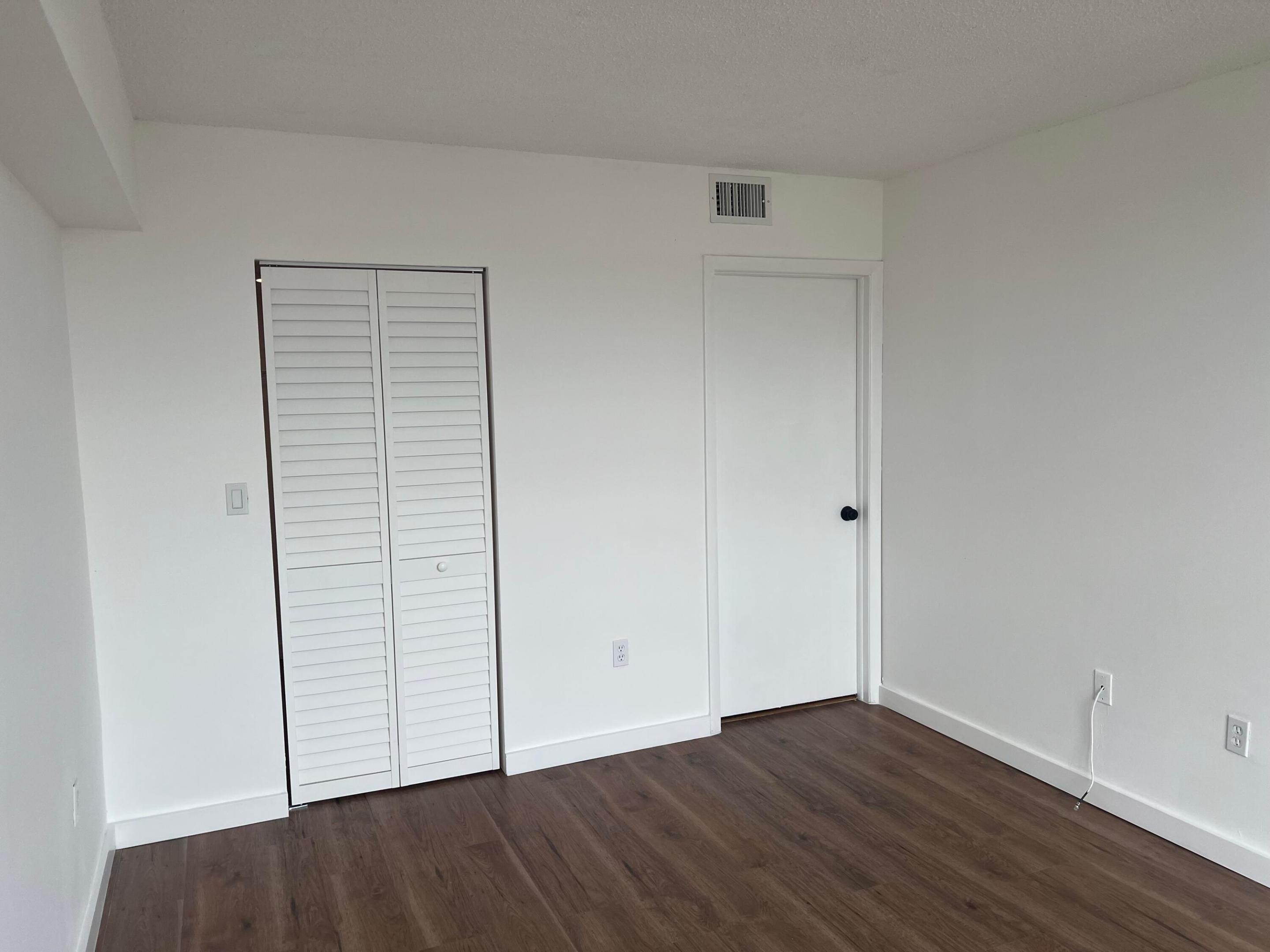 INTERNATIONAL TOWERS CONDO PH I - Residential Lease