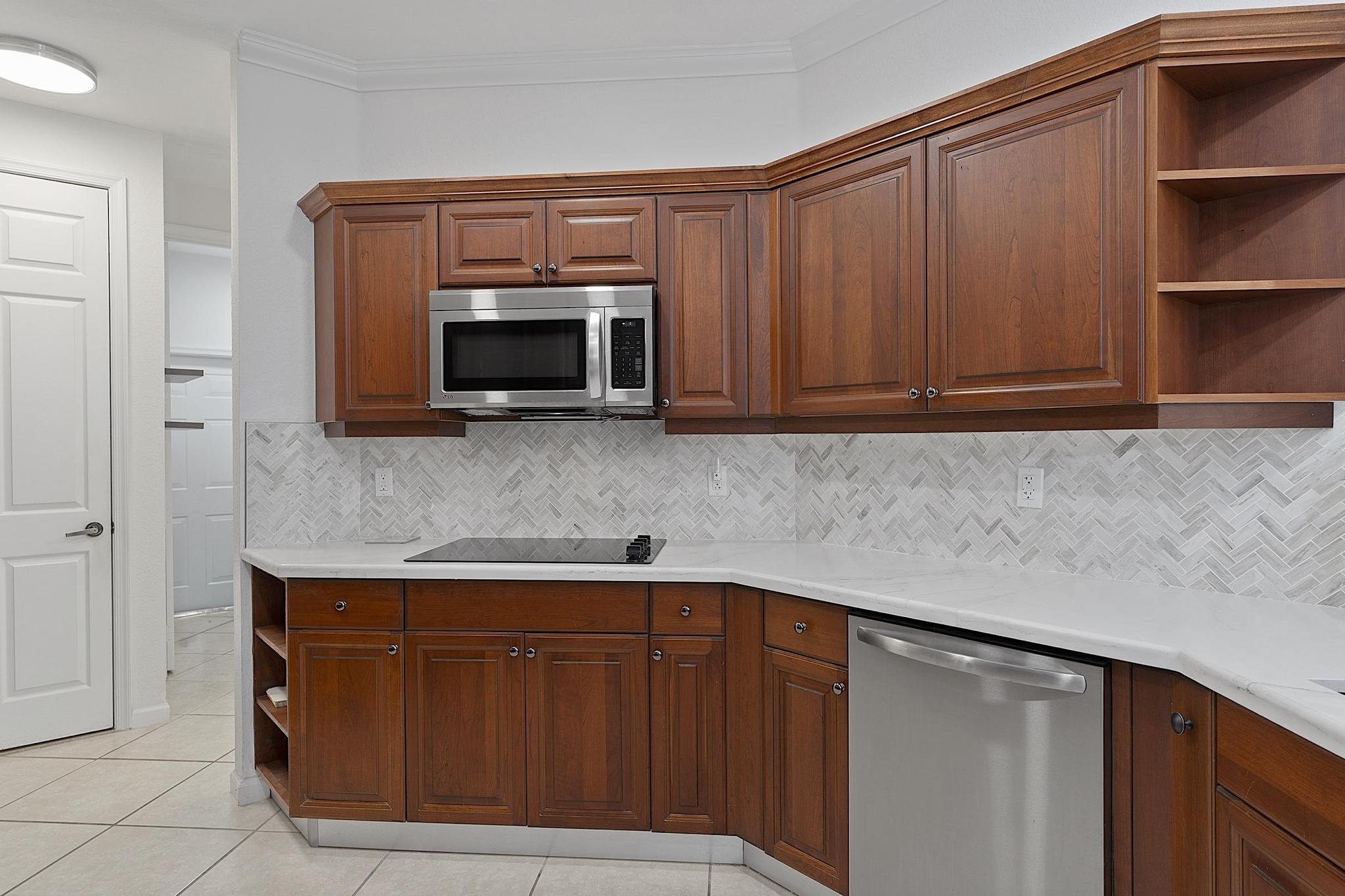 LEGENDS AT WESTON HILLS - Residential