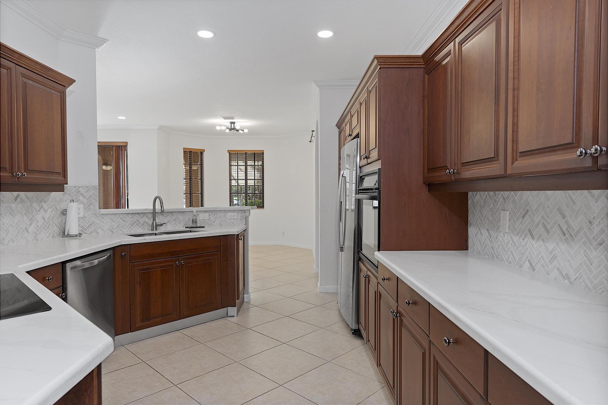 LEGENDS AT WESTON HILLS - Residential