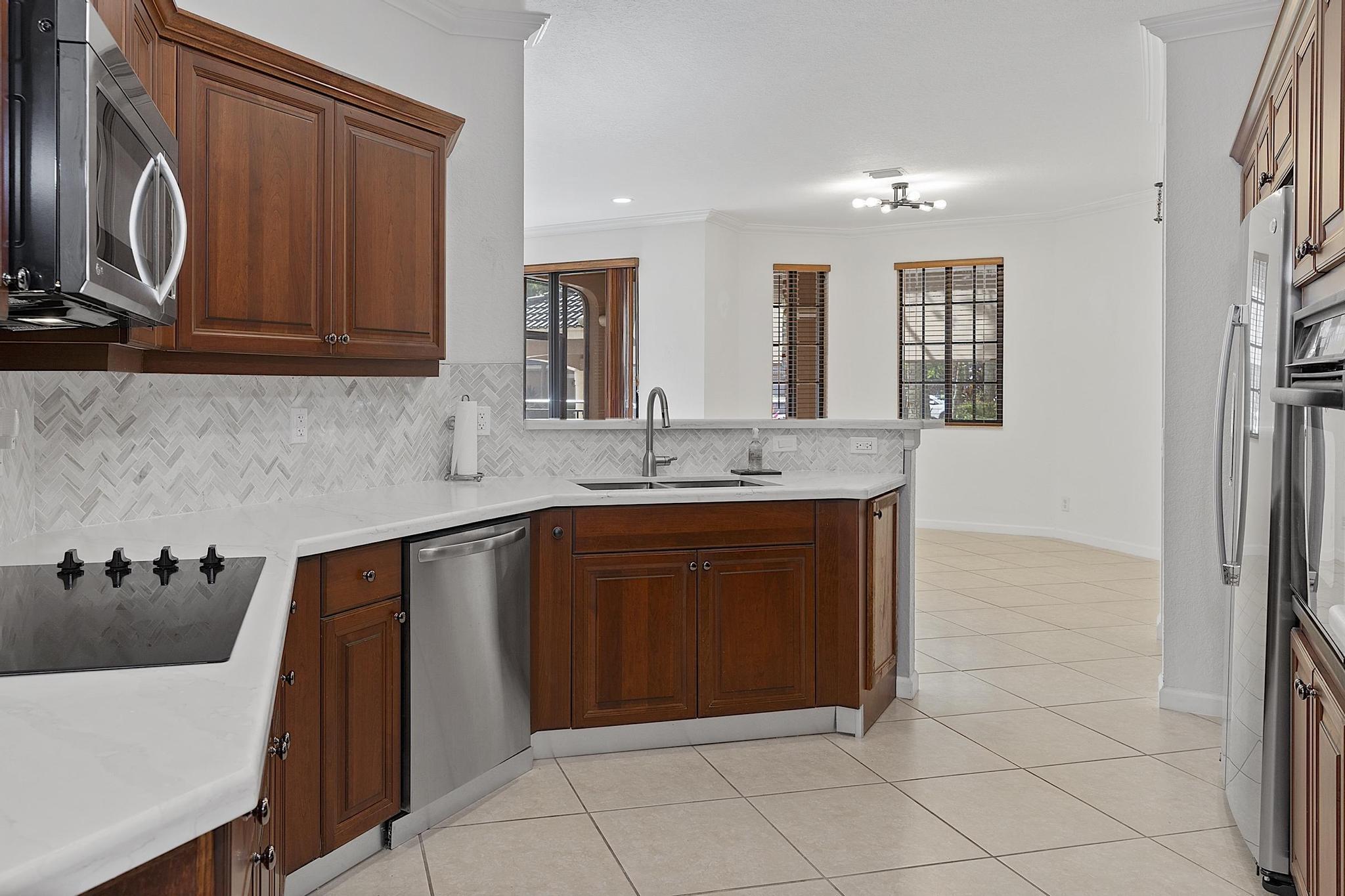 LEGENDS AT WESTON HILLS - Residential