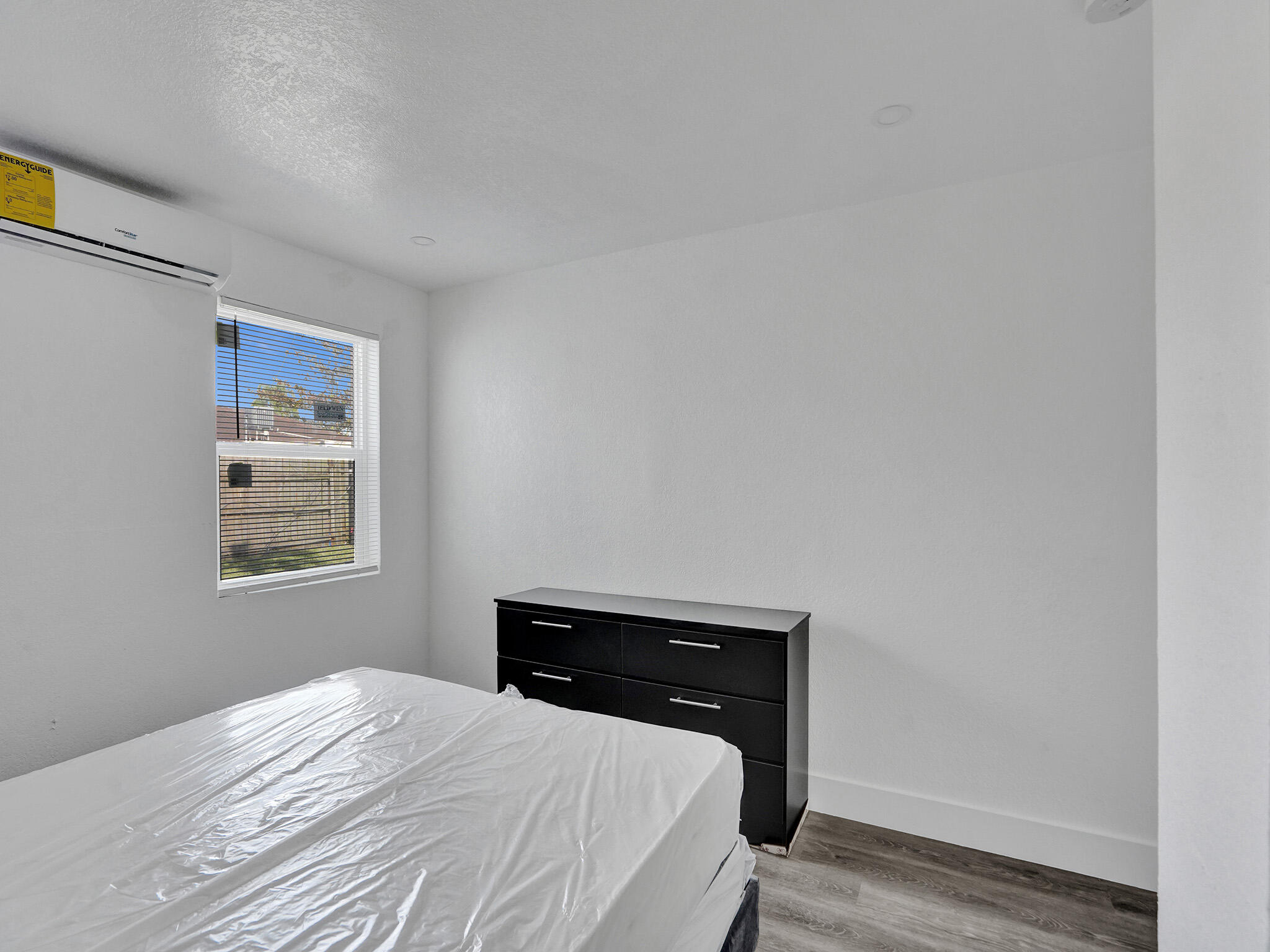 SUN LAND PARK - Residential
