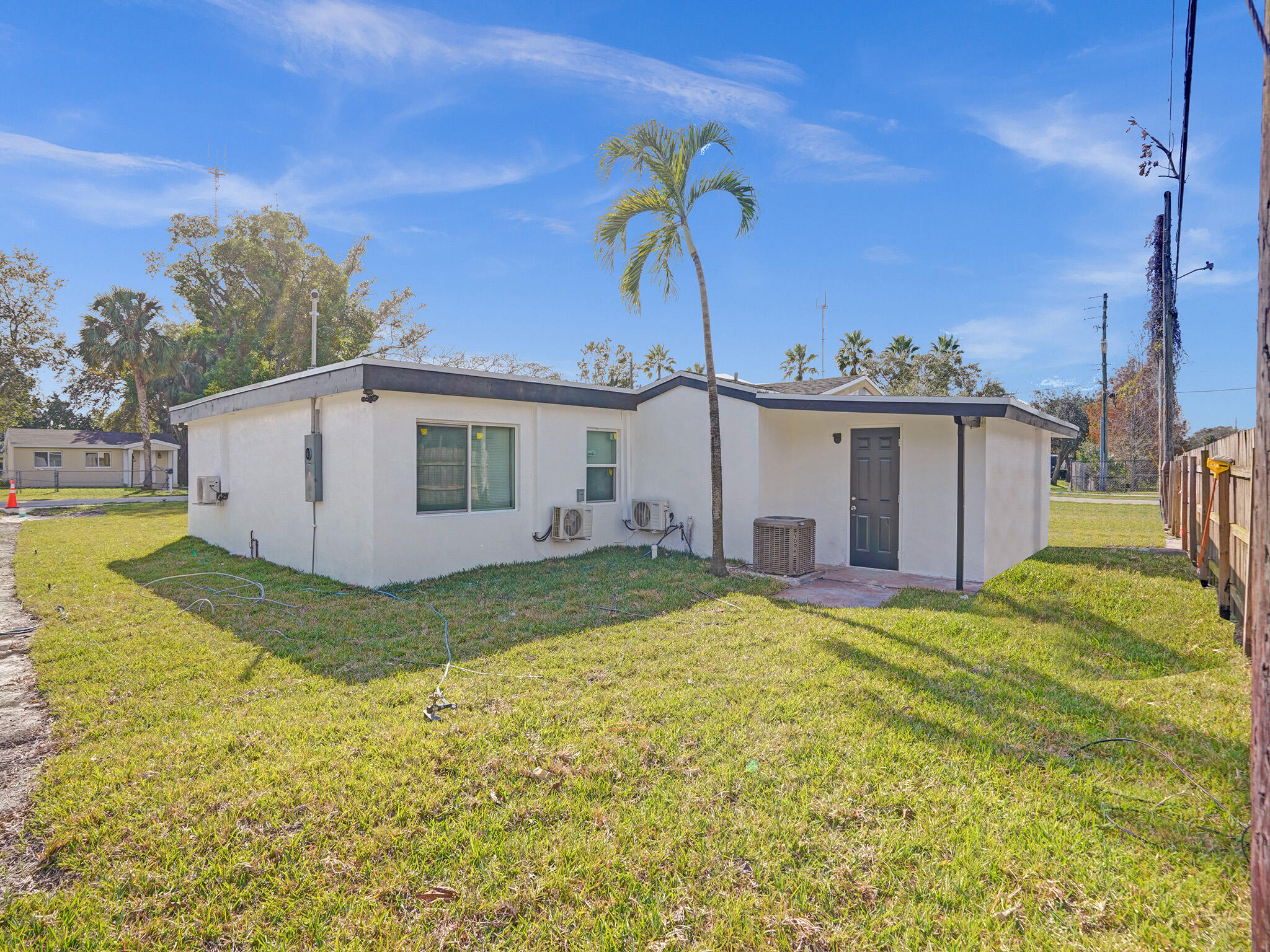 SUN LAND PARK - Residential