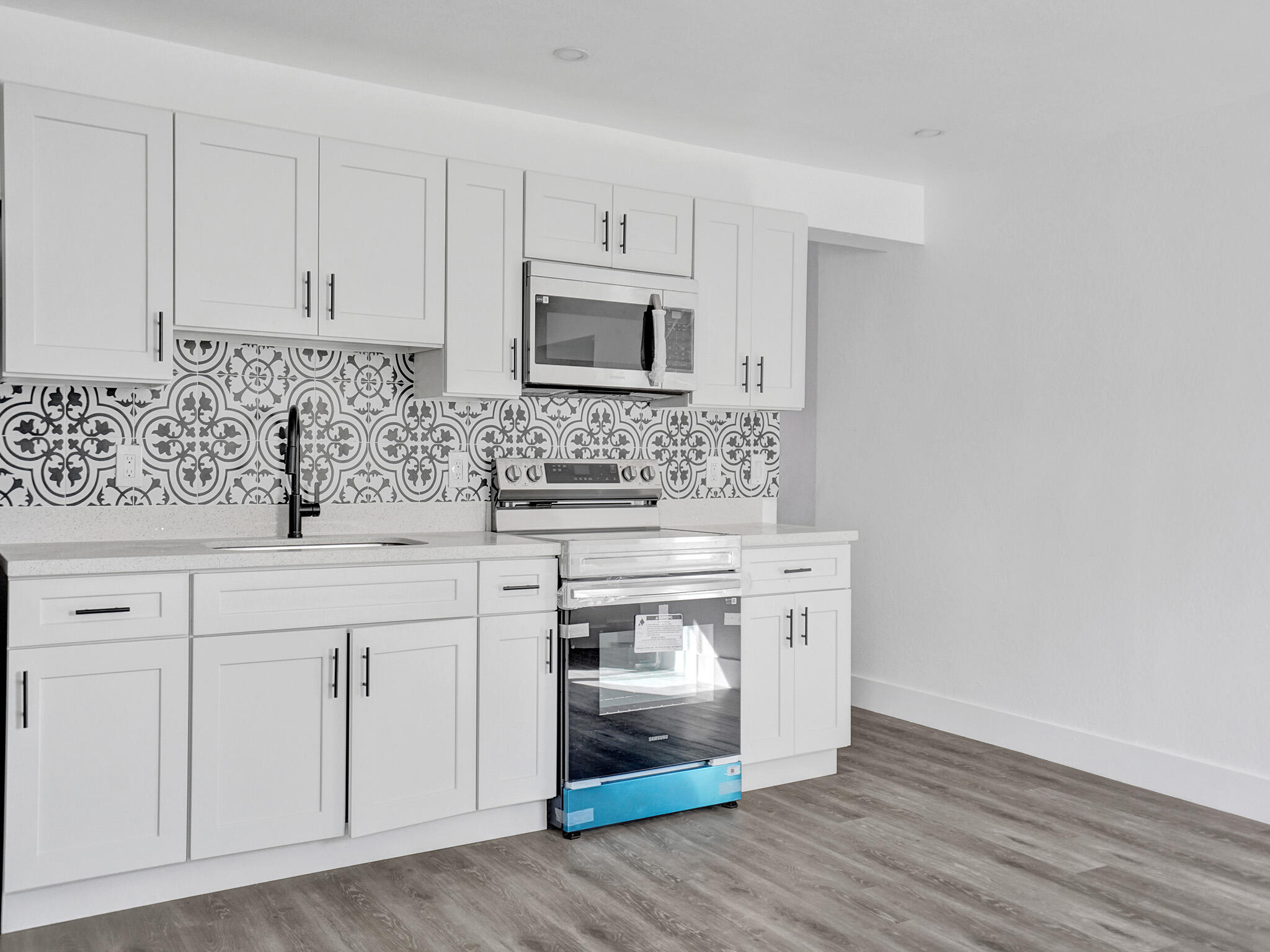 SUN LAND PARK - Residential