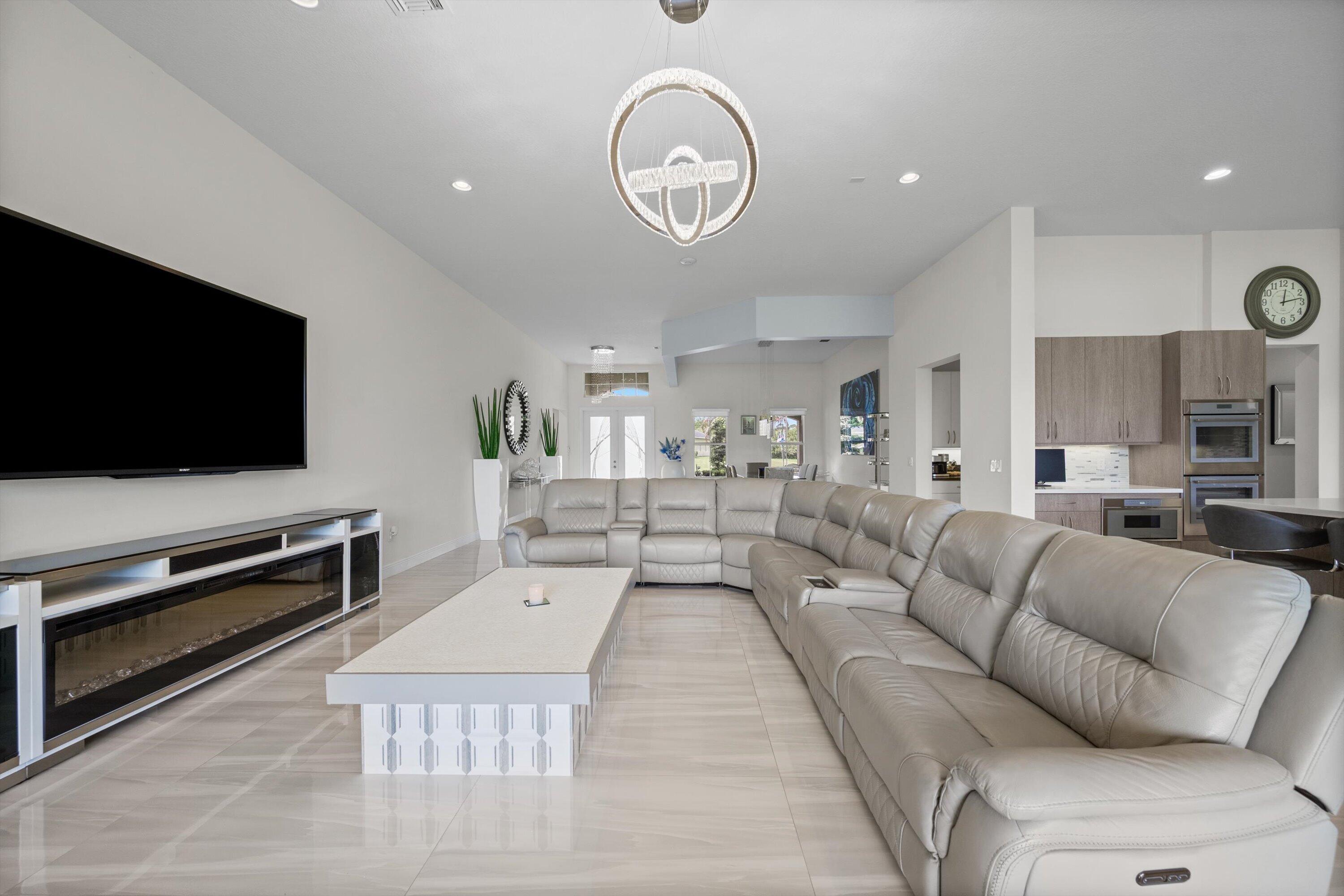 OSPREY OAKS - Residential