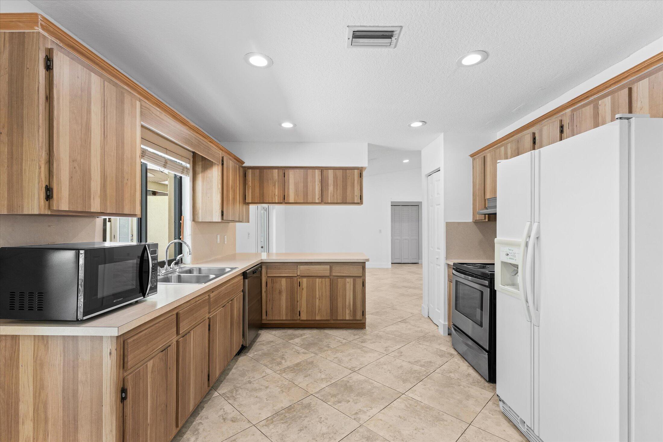 CYPRESS RUN - Residential Lease