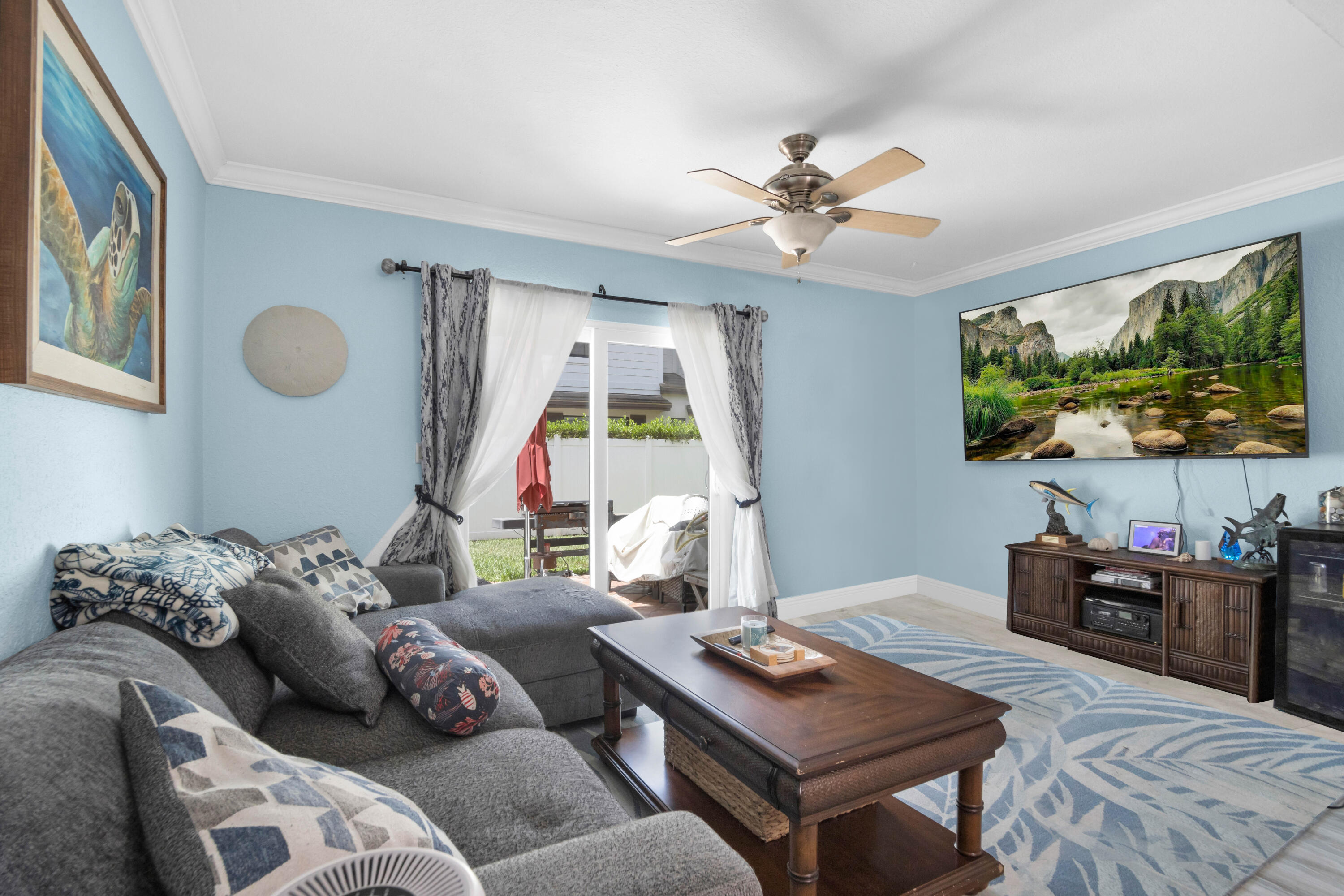 SUN HARBOUR - Residential