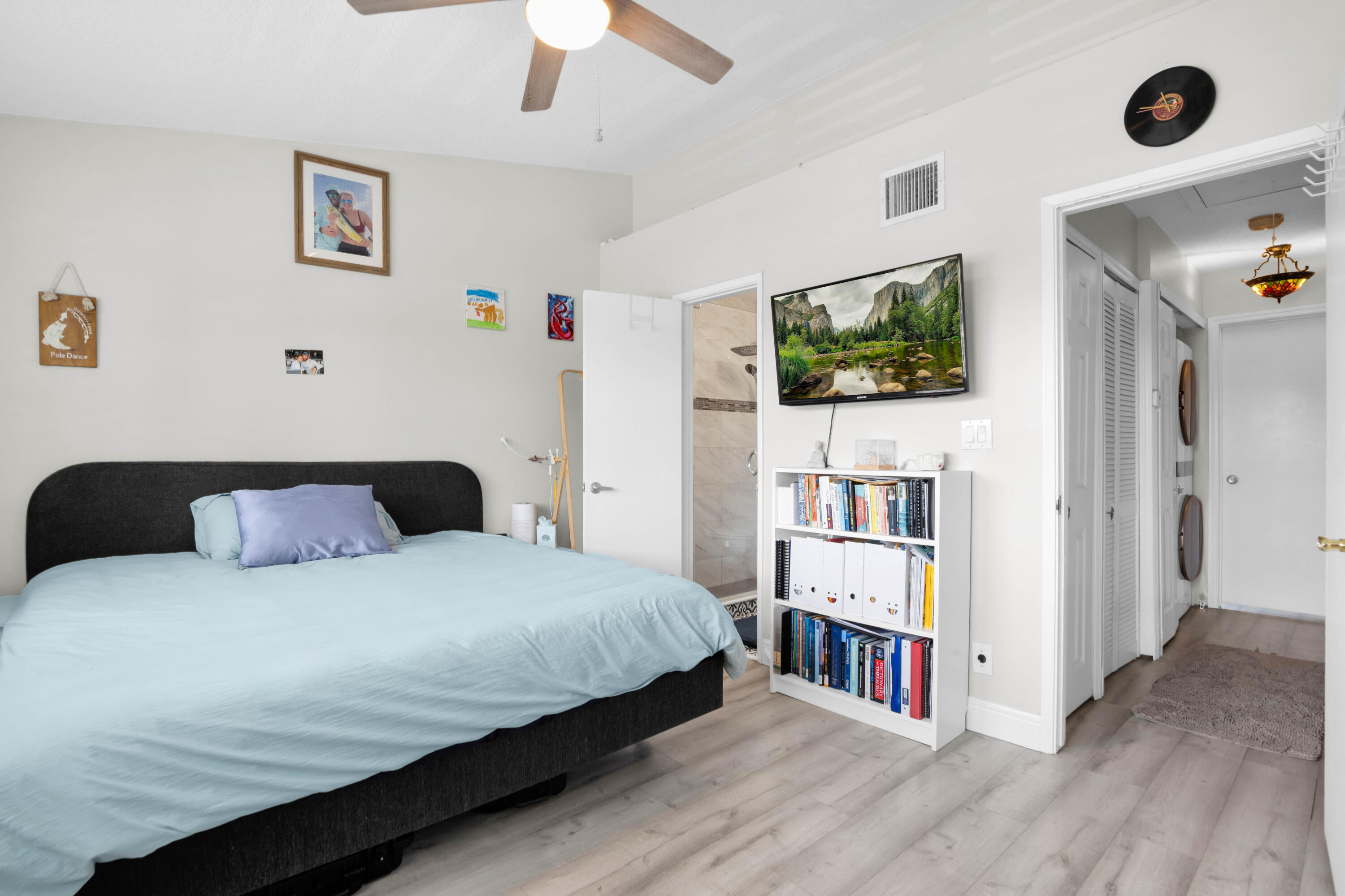 SUN HARBOUR - Residential