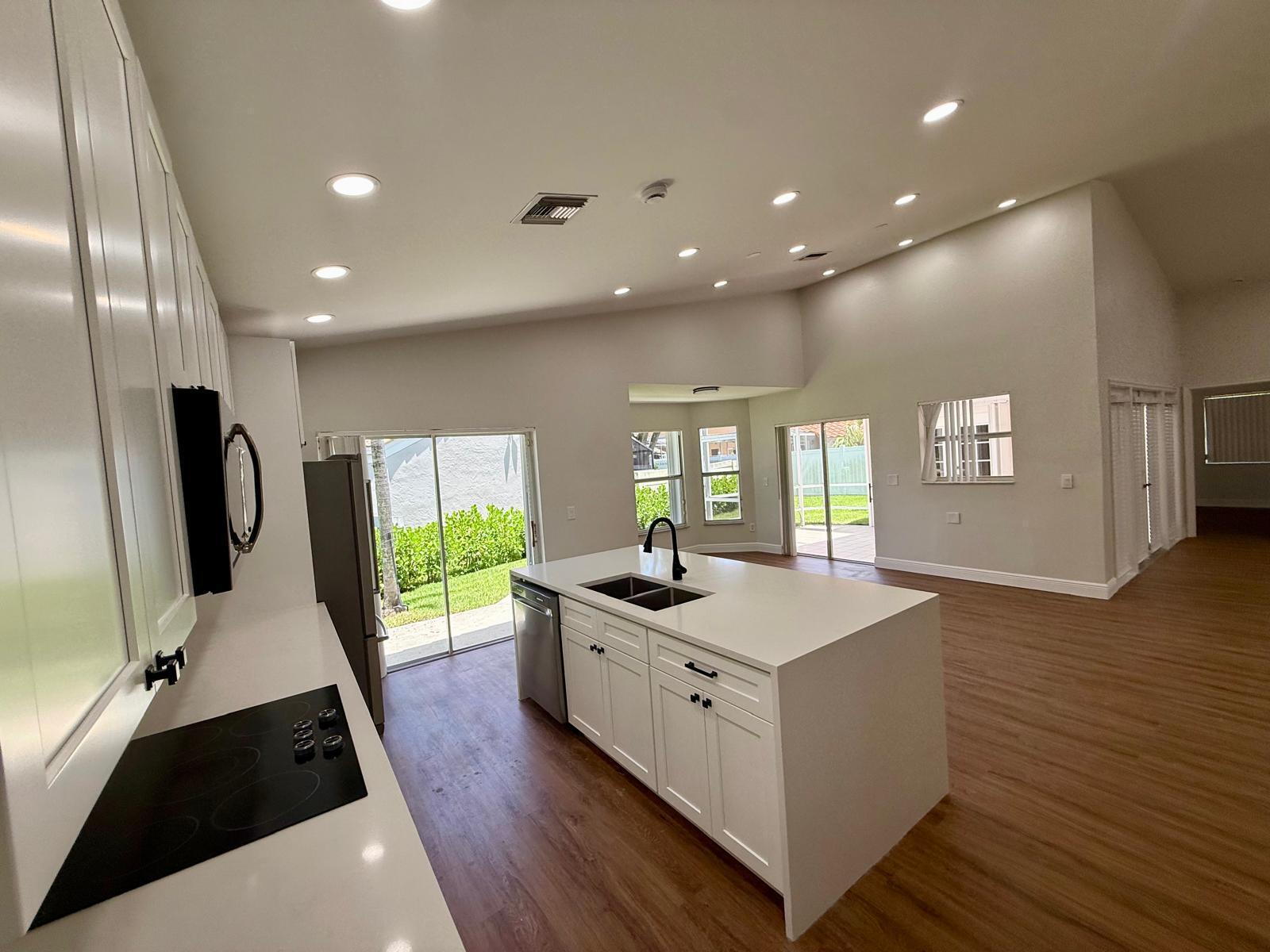 COQUINA LAKES - Residential