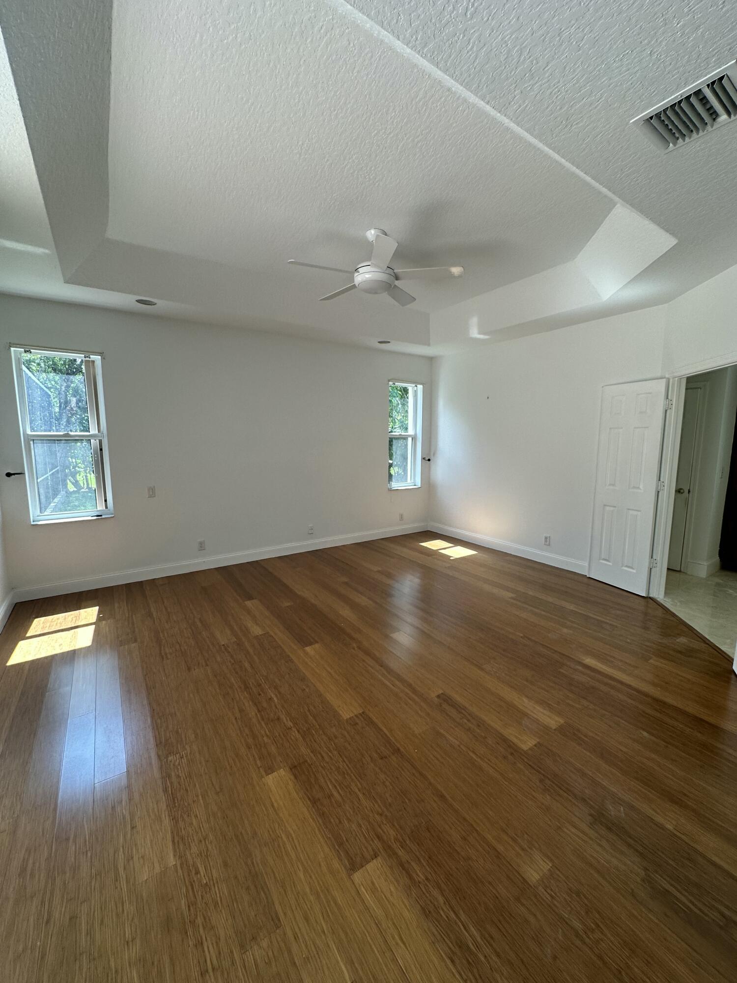 BOCA FALLS PAR T - Residential Lease