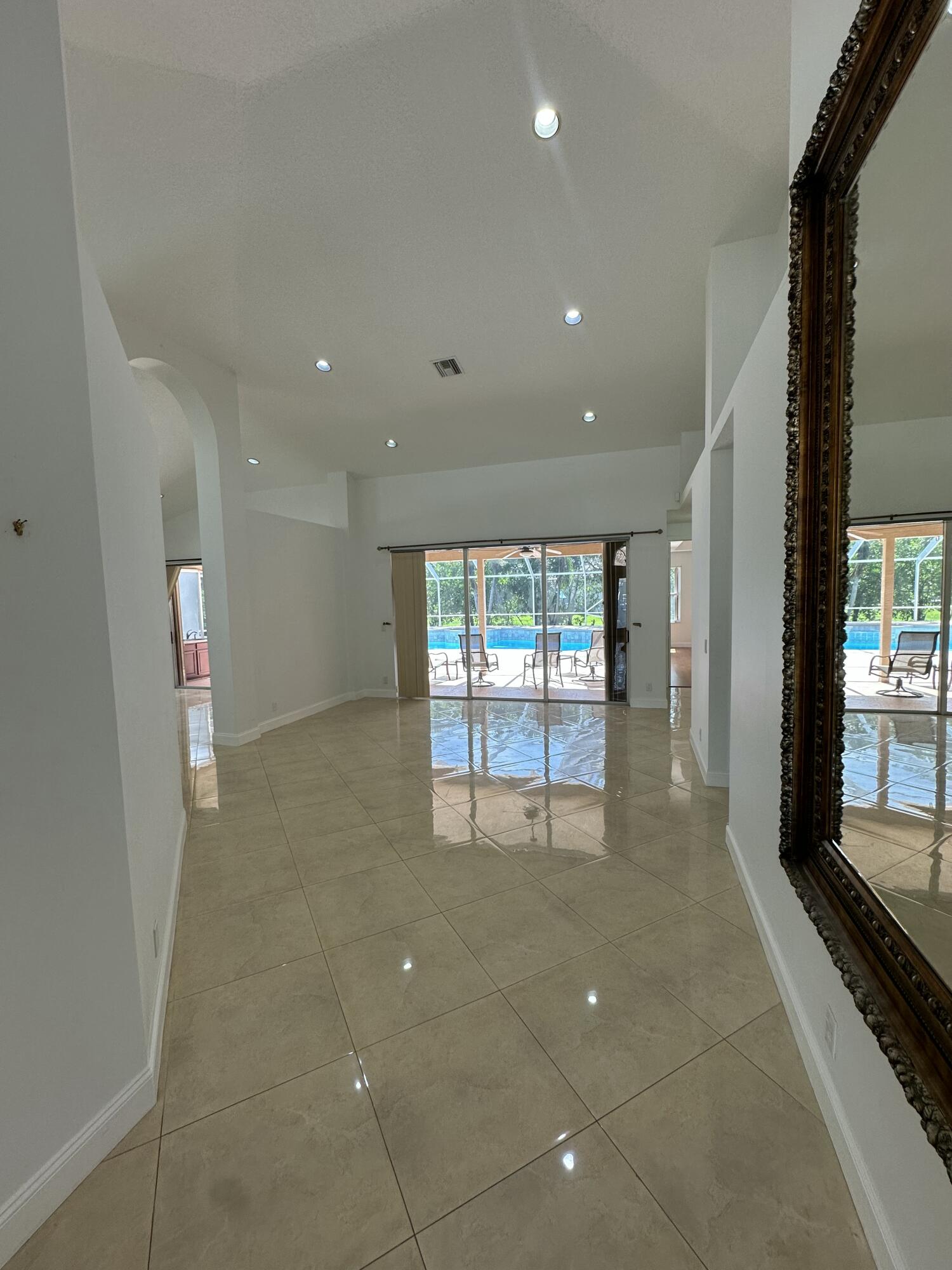 BOCA FALLS PAR T - Residential Lease