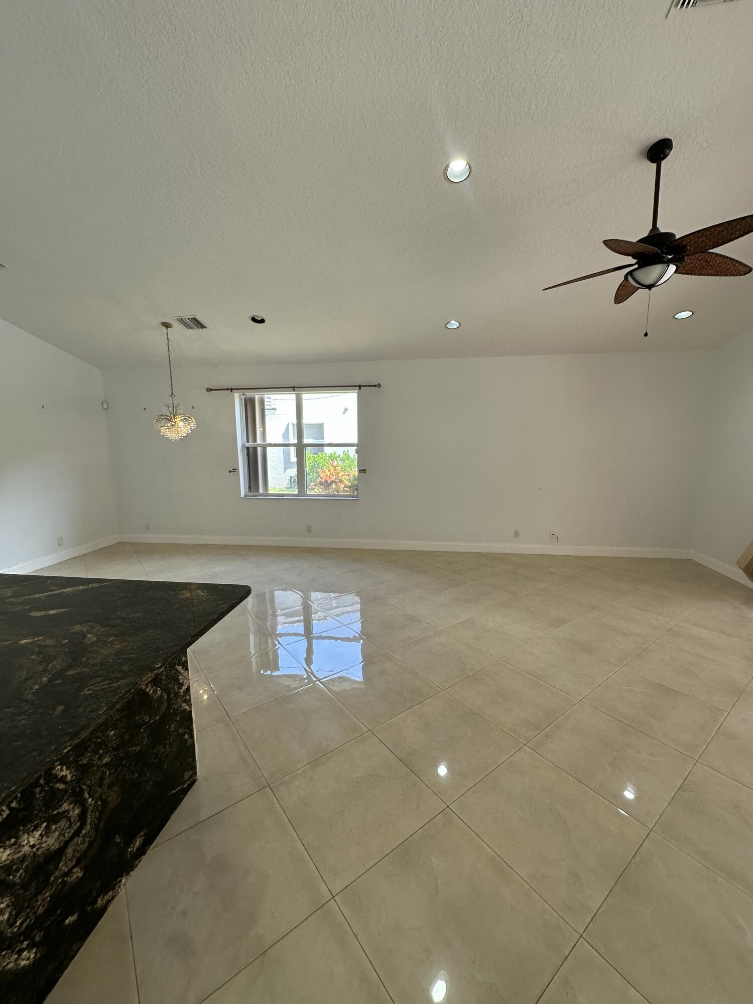 BOCA FALLS PAR T - Residential Lease