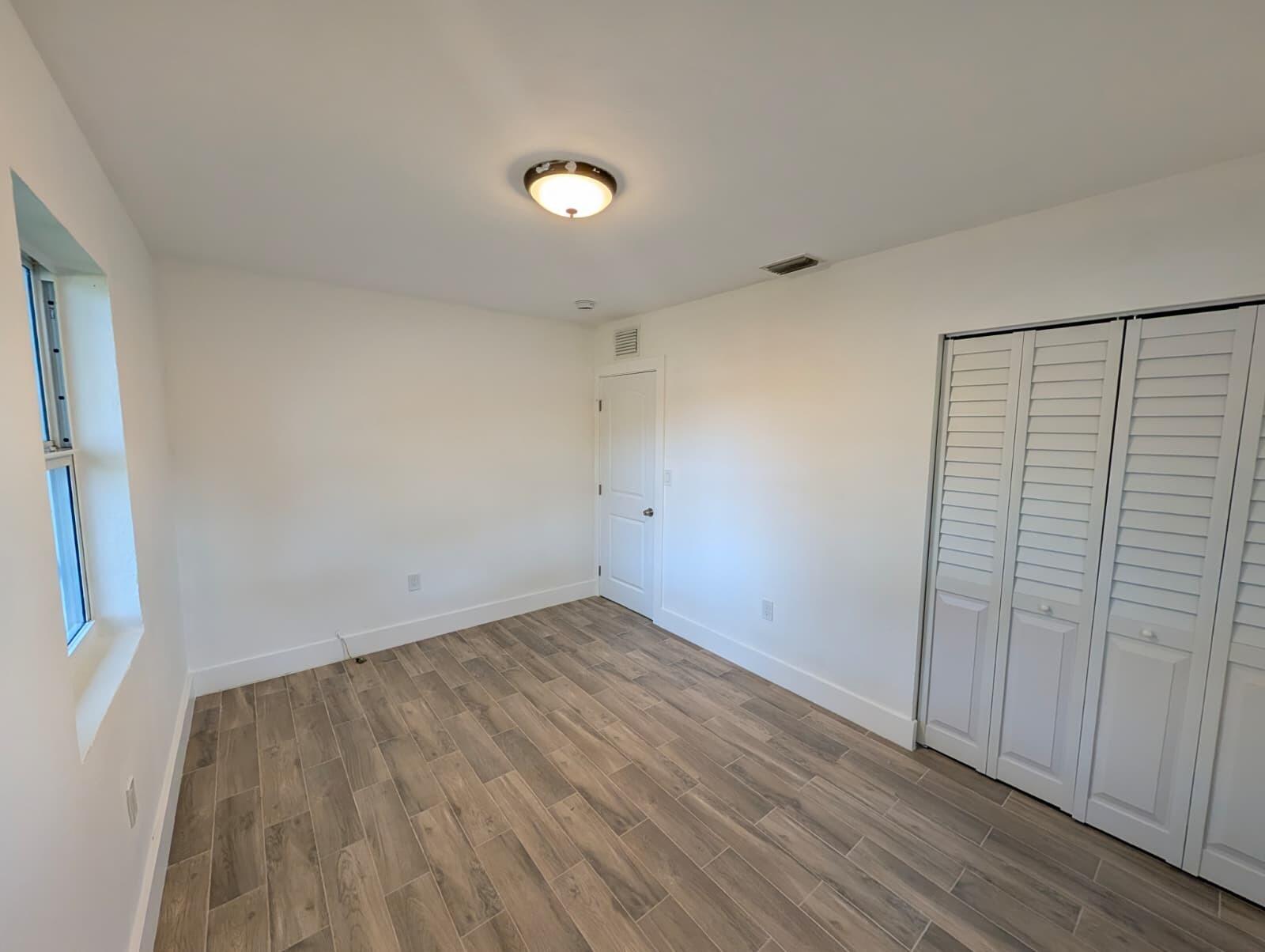 LAUDERDALE MANORS 19 ST - Residential Lease