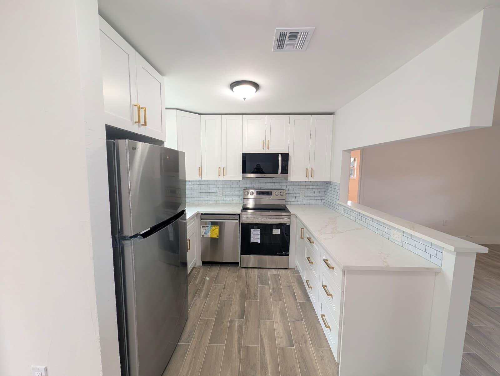 LAUDERDALE MANORS 19 ST - Residential Lease