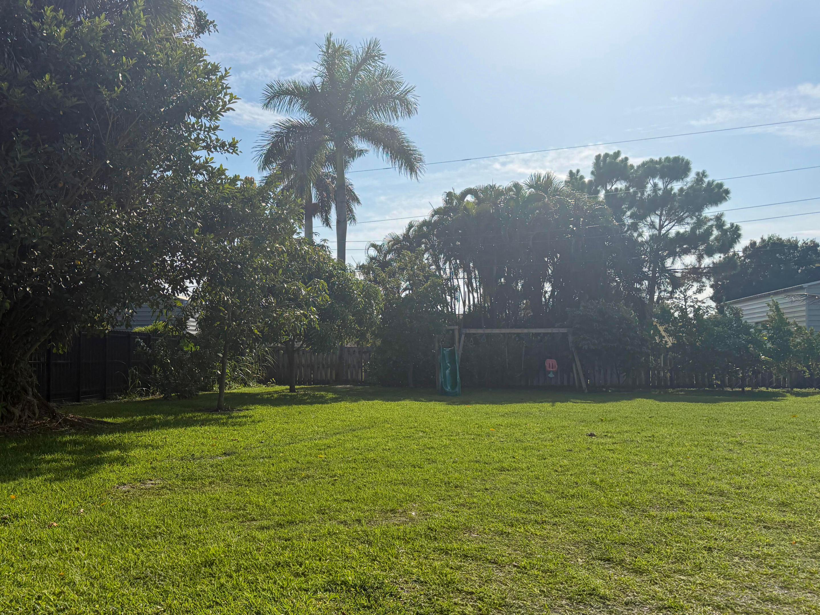 FLORIDA GARDENS 3 - Residential