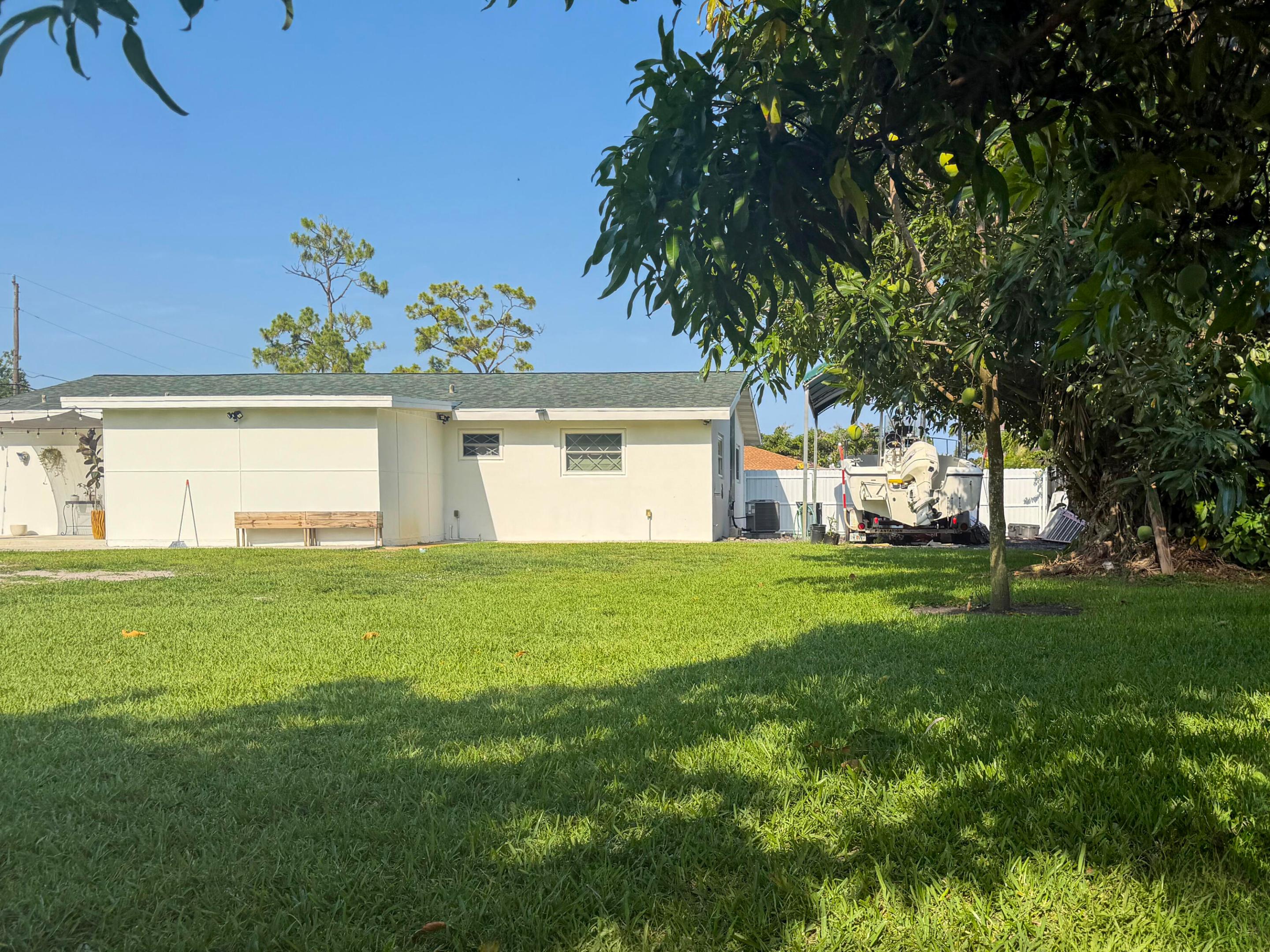 FLORIDA GARDENS 3 - Residential