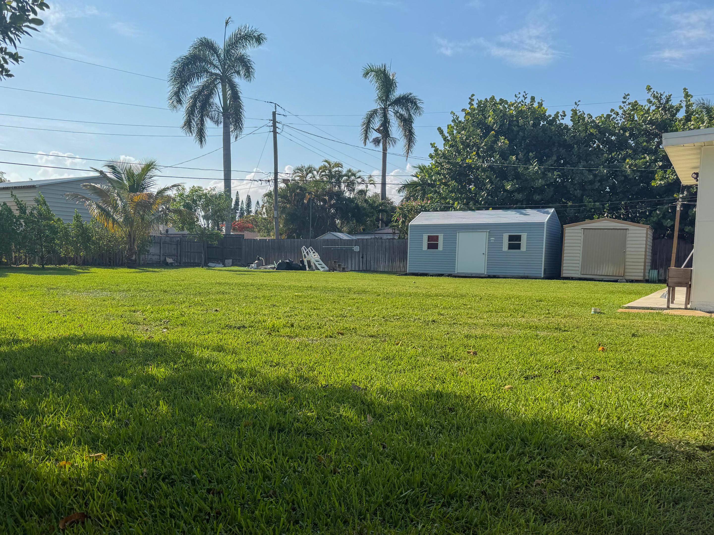 FLORIDA GARDENS 3 - Residential