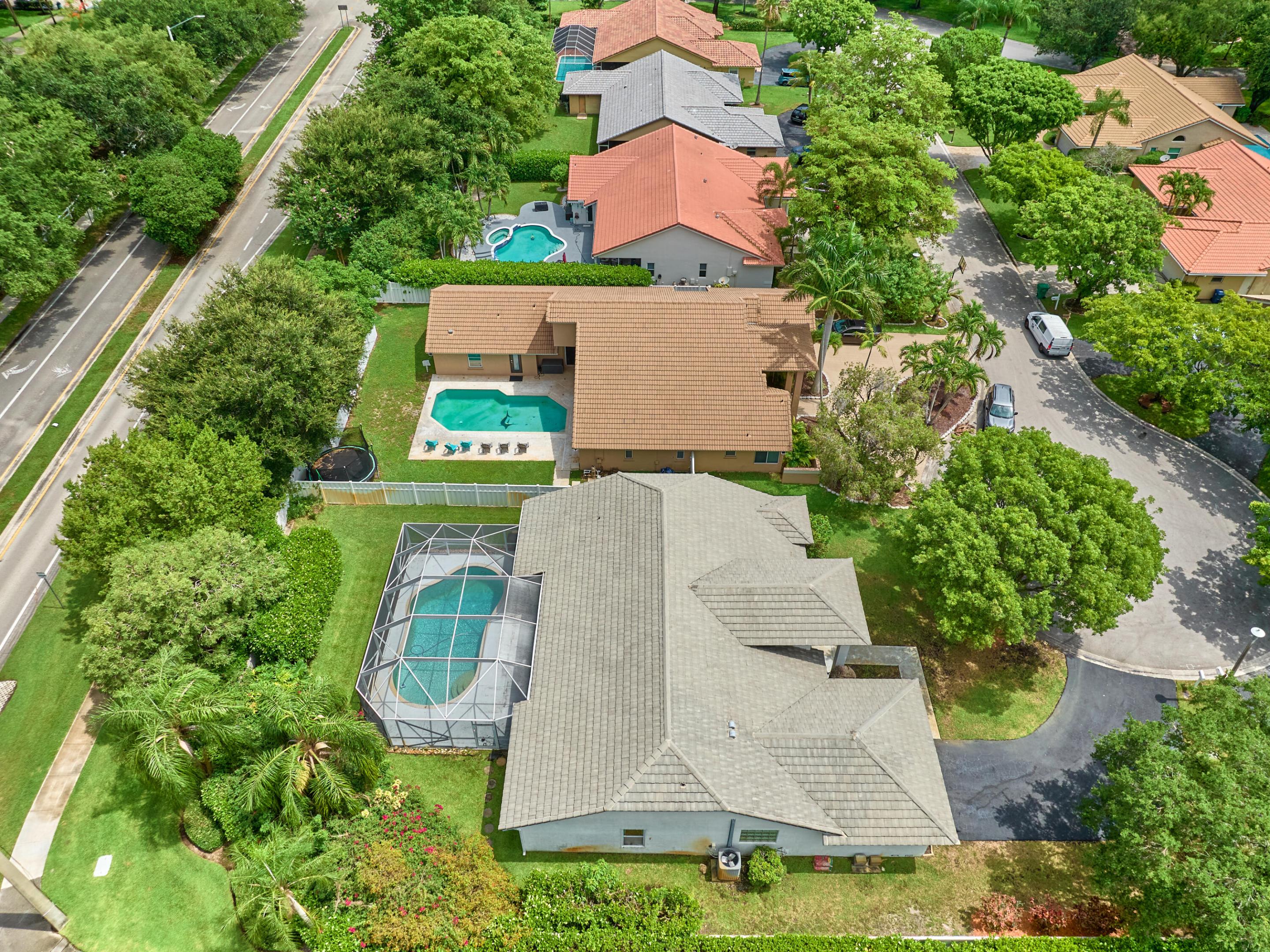 NORTH SPRINGS COURT - Residential