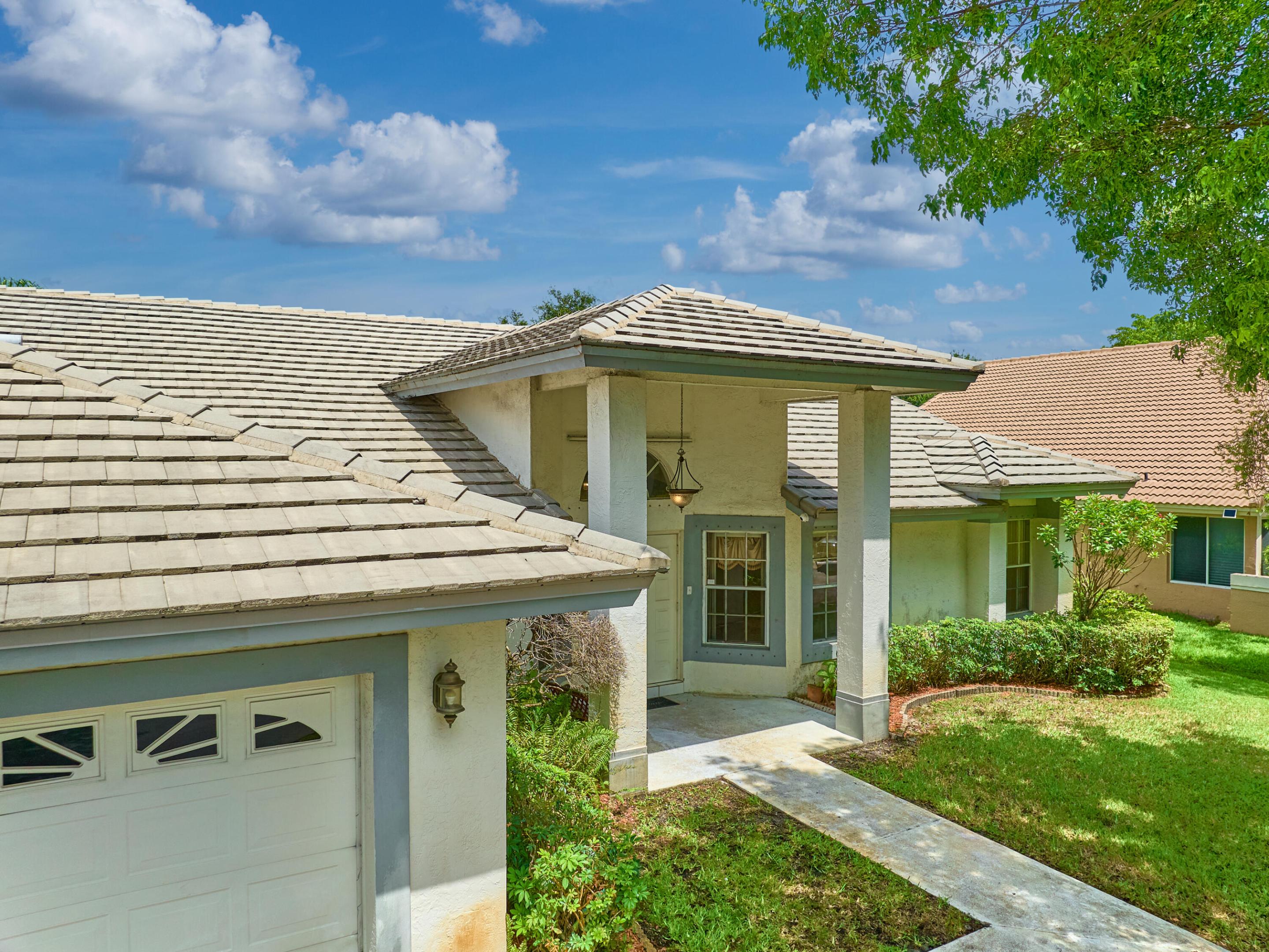 NORTH SPRINGS COURT - Residential