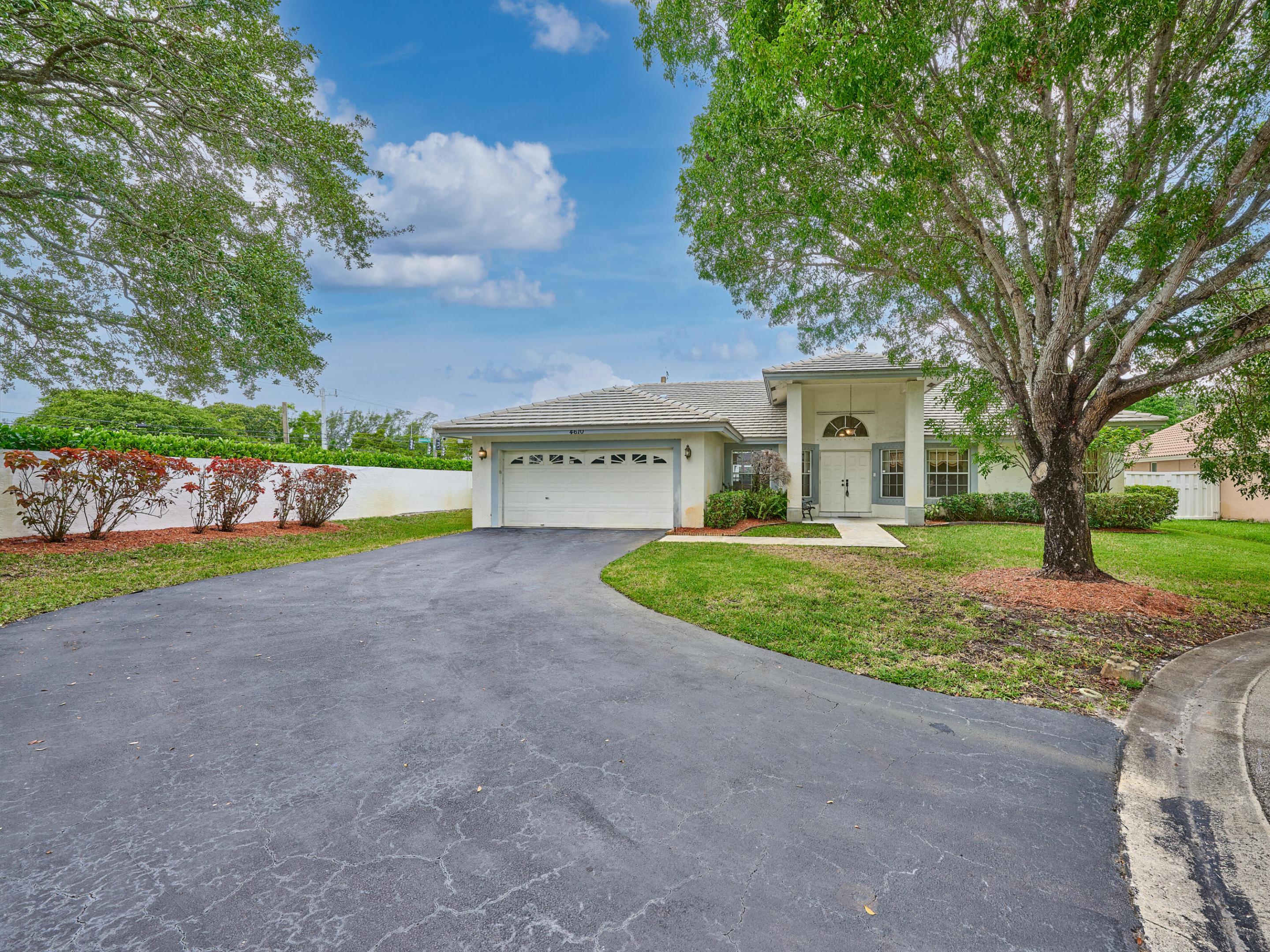 NORTH SPRINGS COURT - Residential