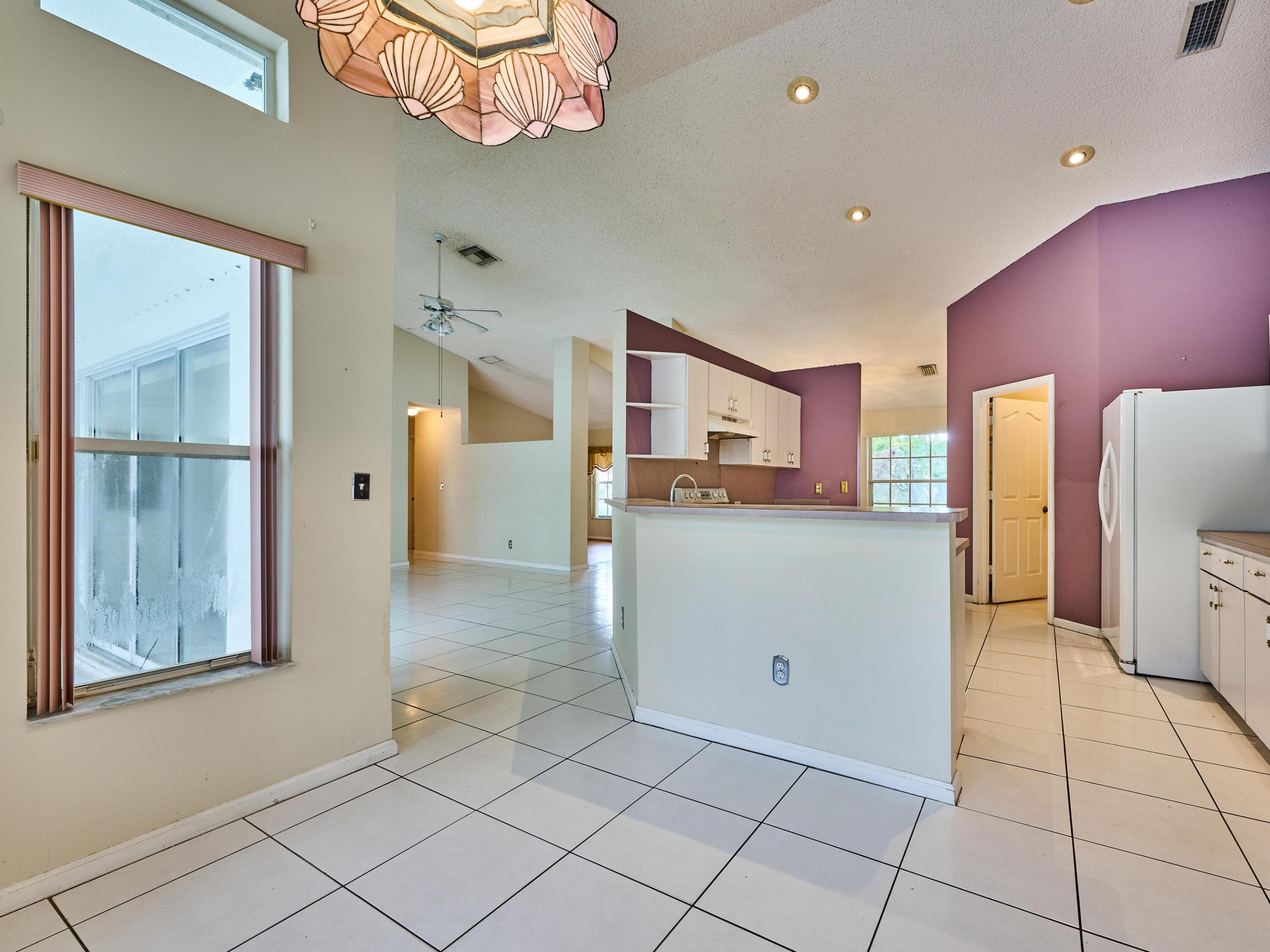 NORTH SPRINGS COURT - Residential