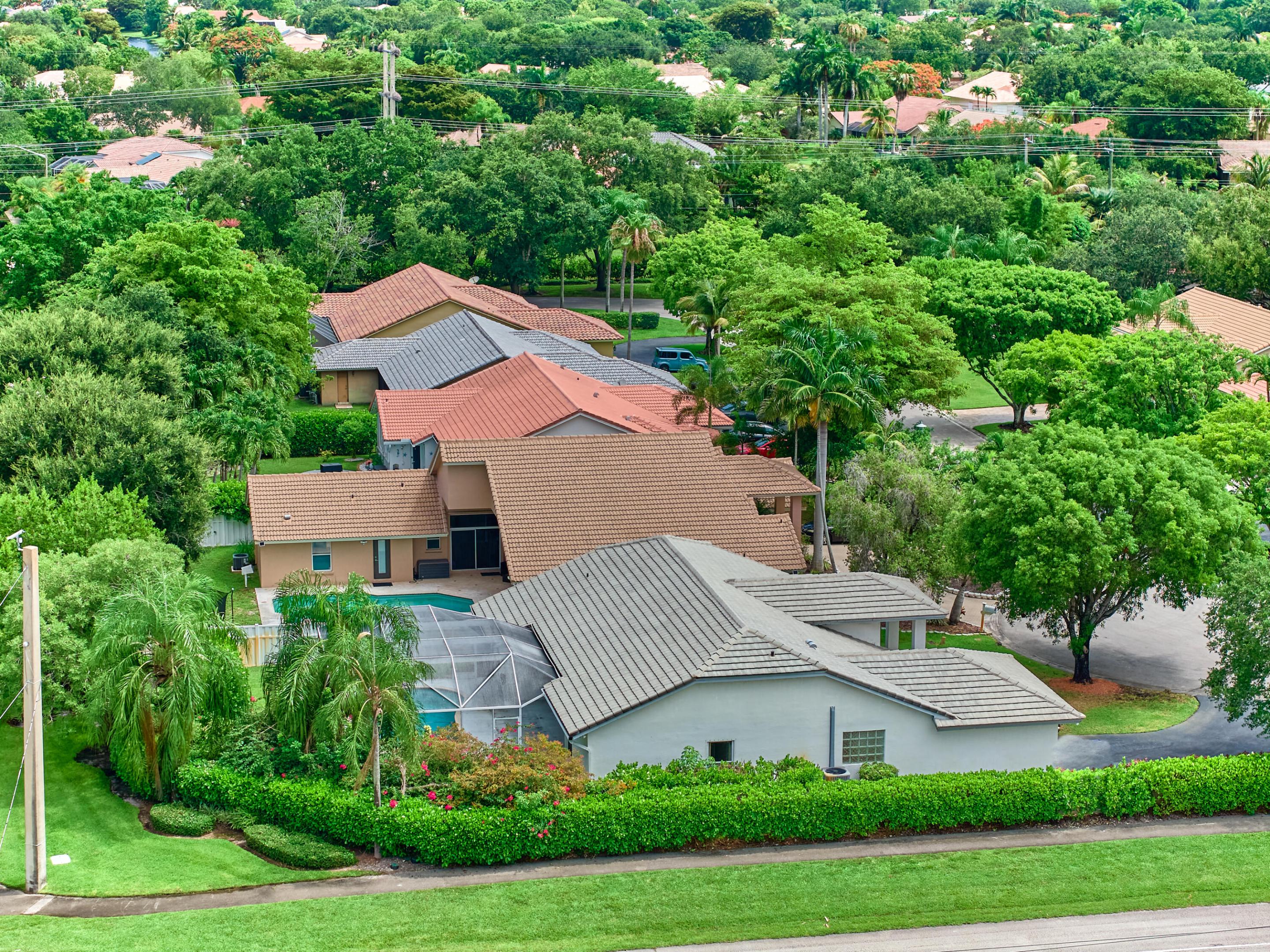 NORTH SPRINGS COURT - Residential