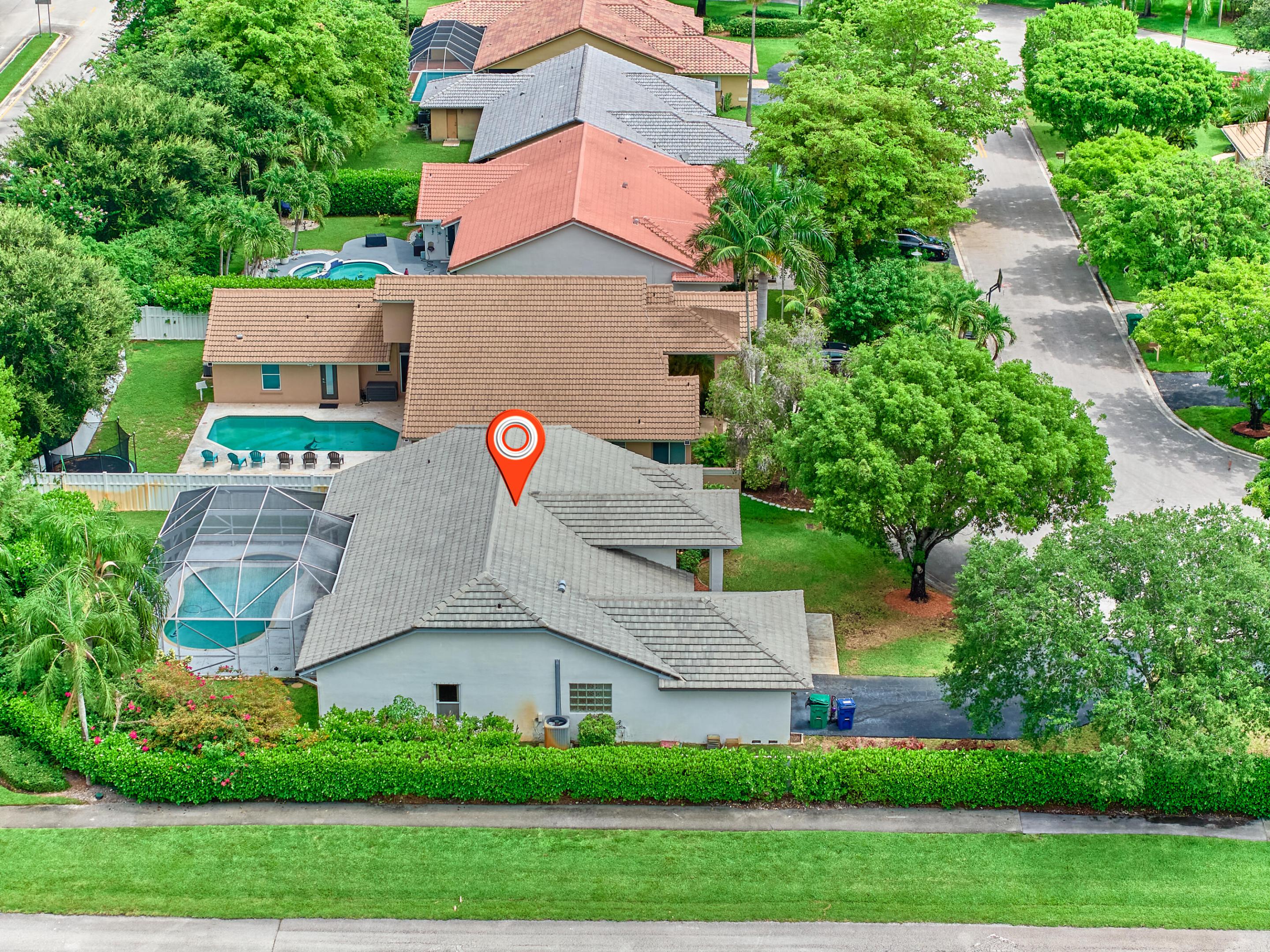 NORTH SPRINGS COURT - Residential