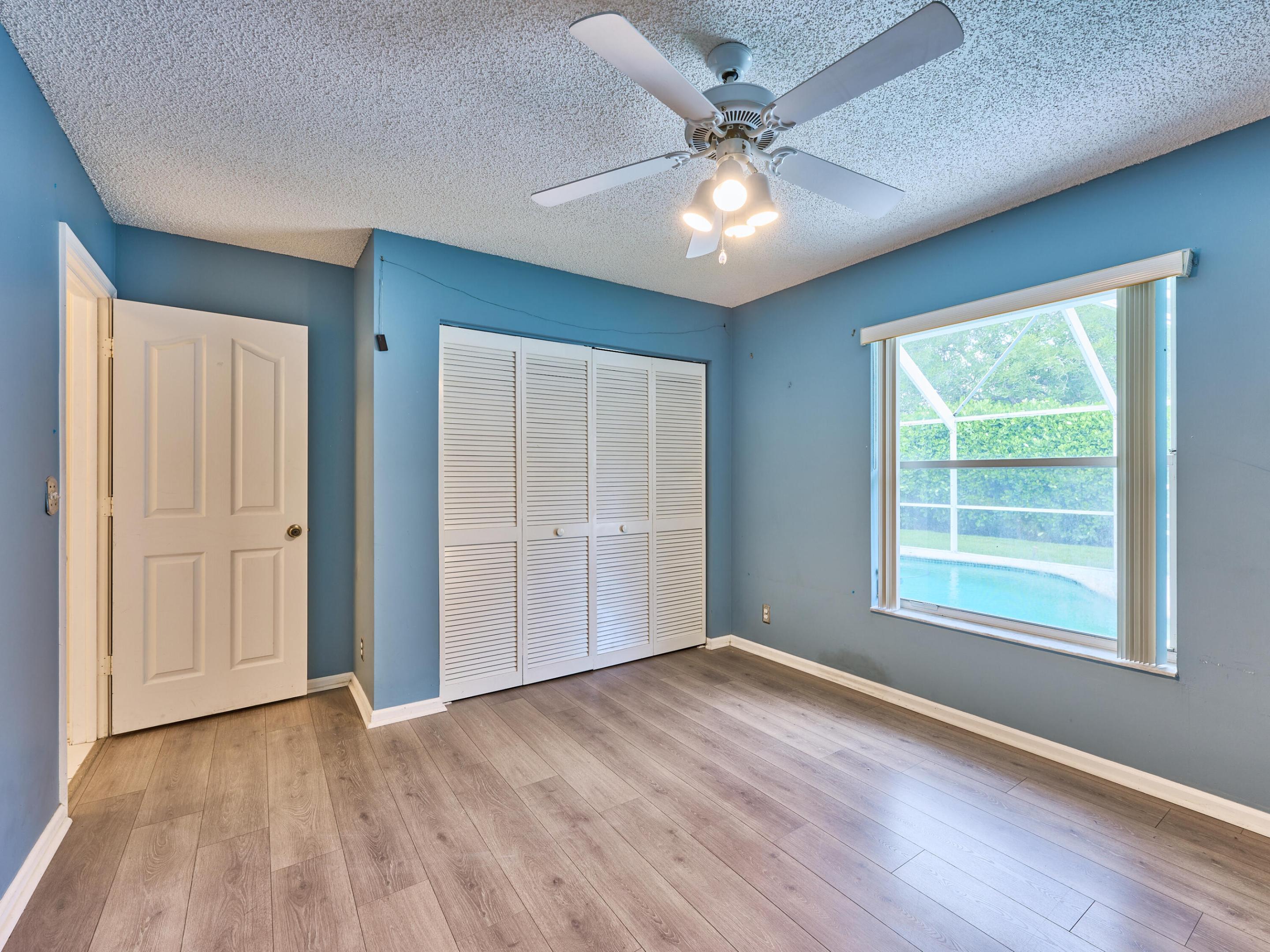 NORTH SPRINGS COURT - Residential