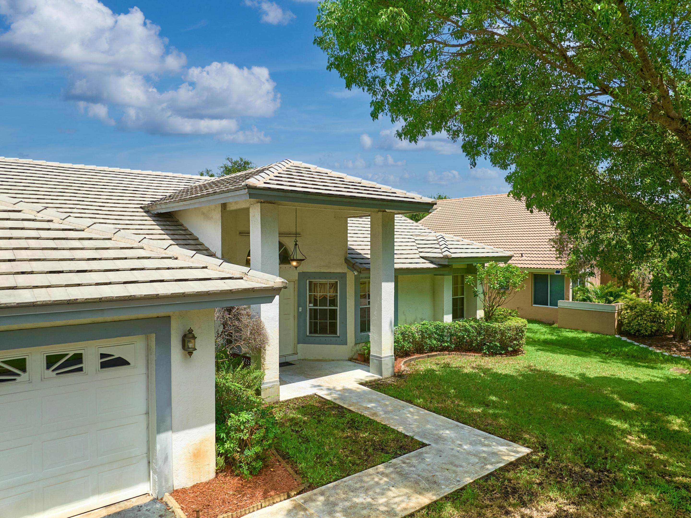 NORTH SPRINGS COURT - Residential