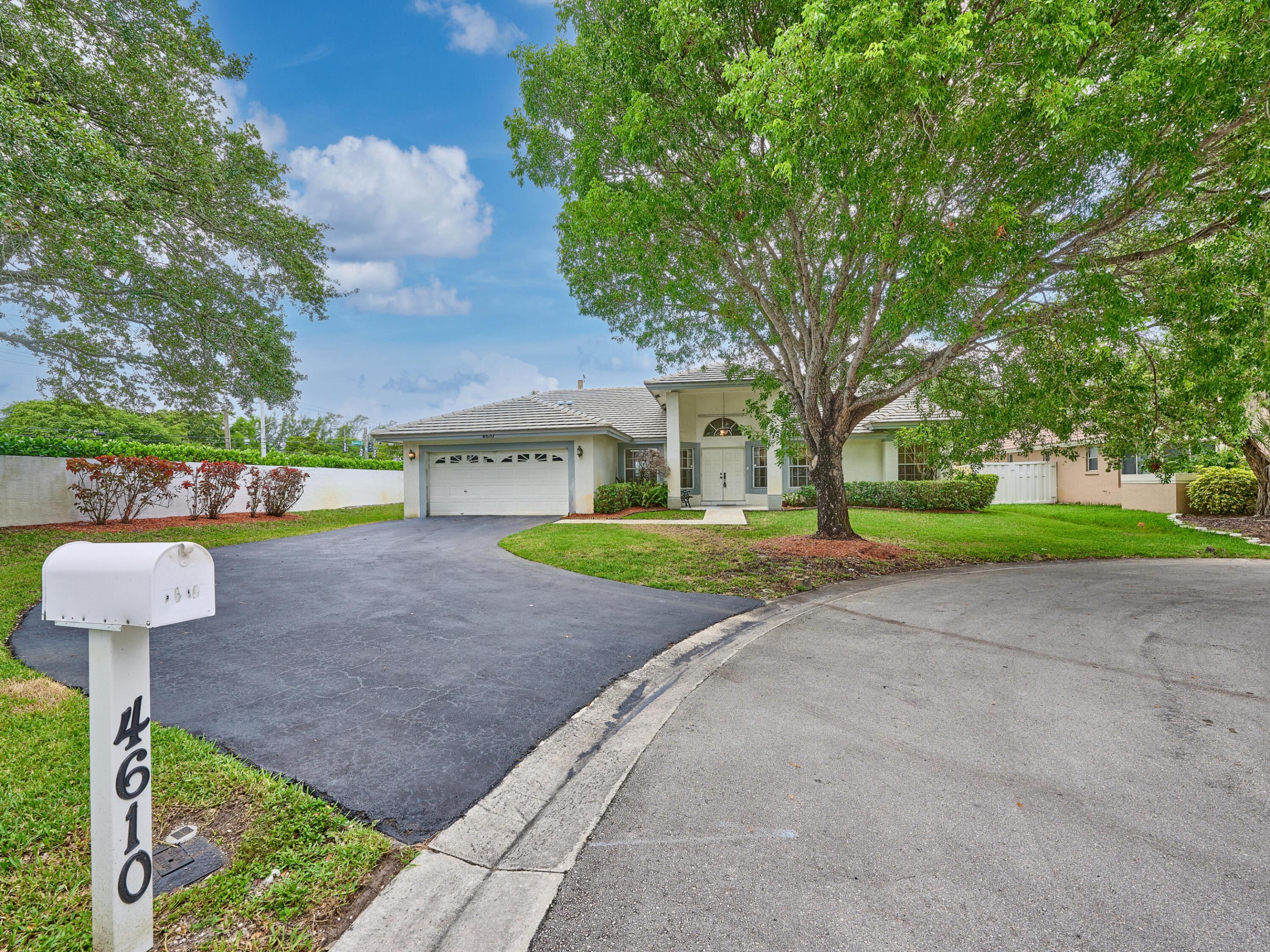 NORTH SPRINGS COURT - Residential