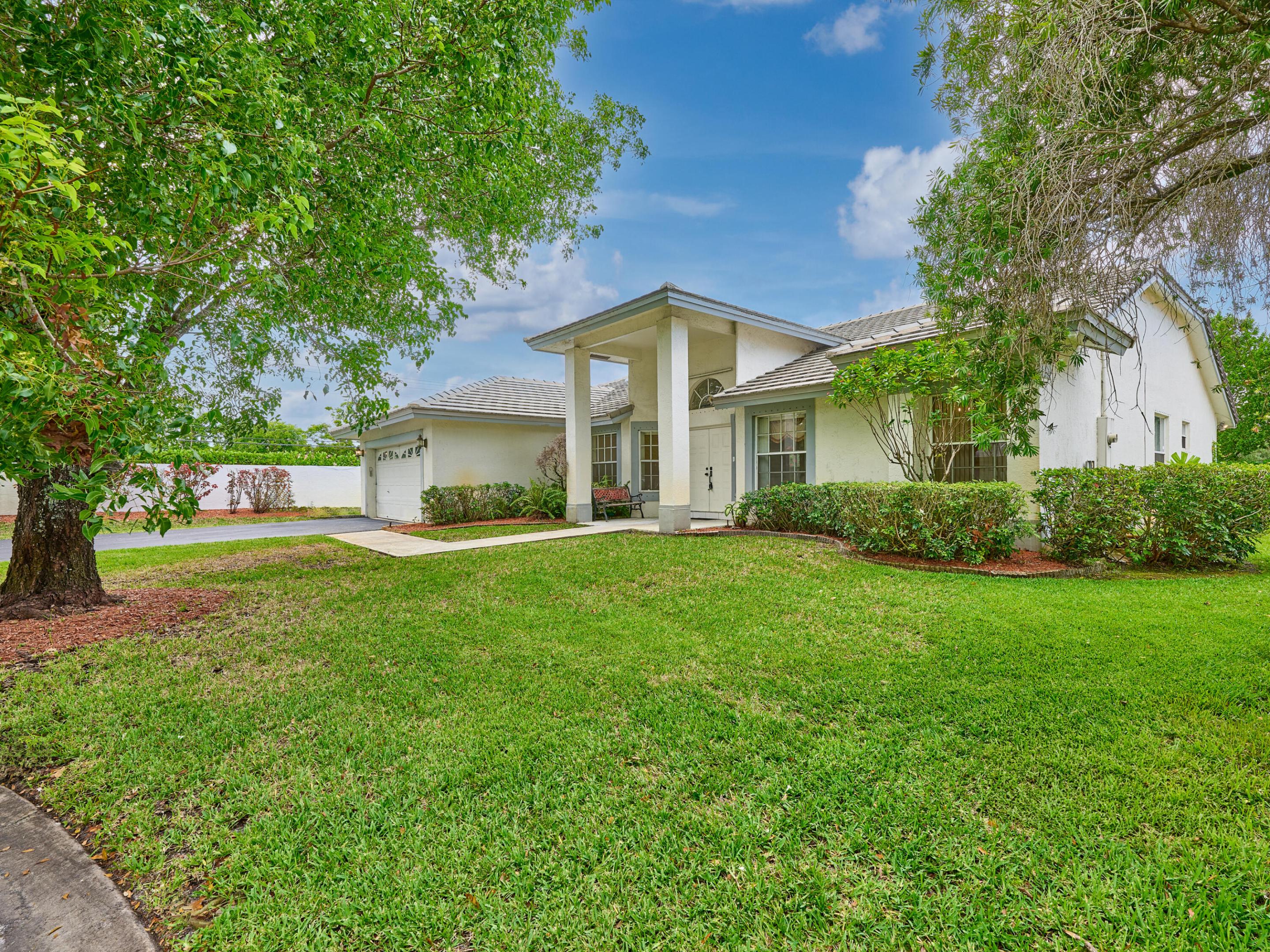 NORTH SPRINGS COURT - Residential