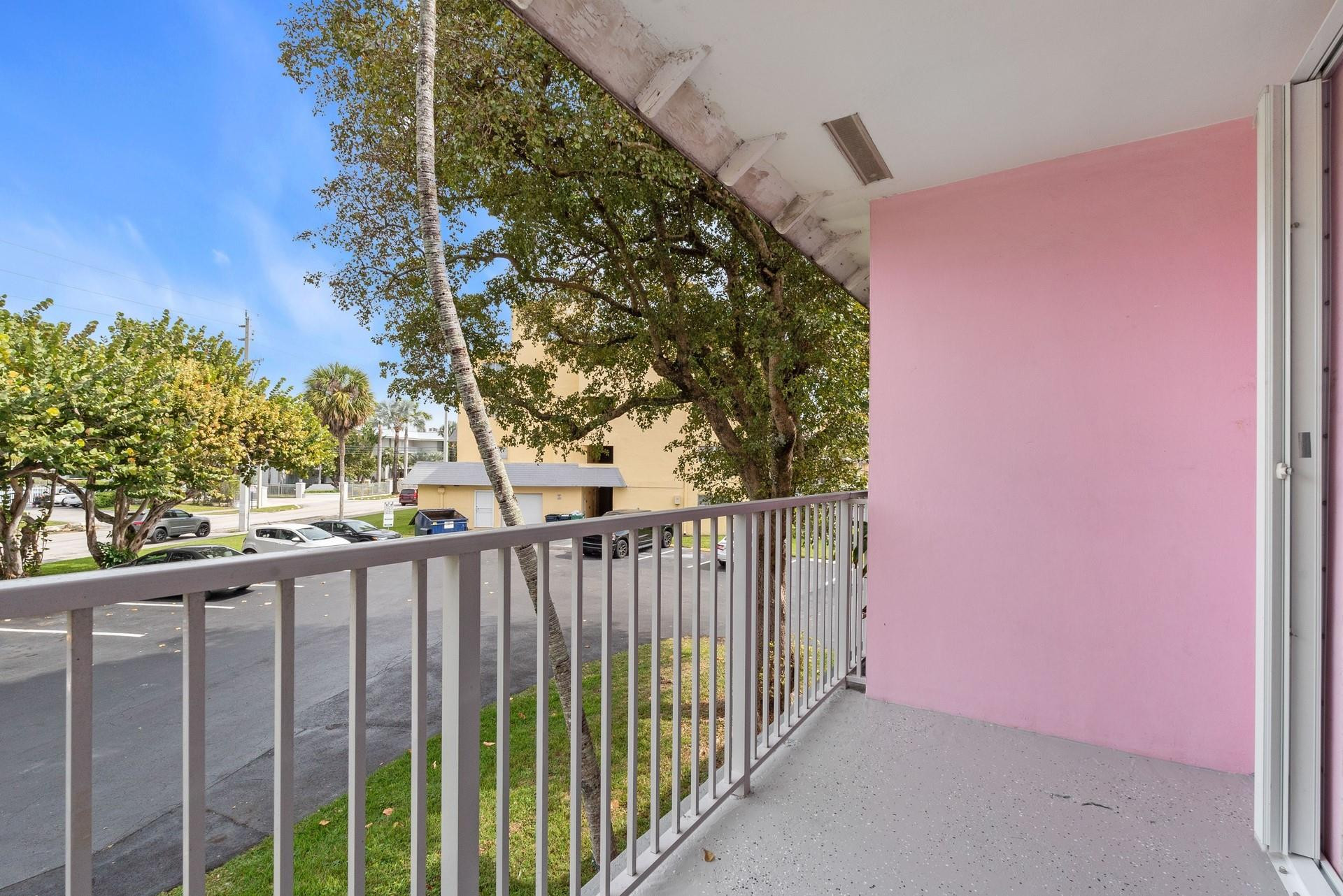 VILLAGE AT DADELAND CONDO - Residential Lease