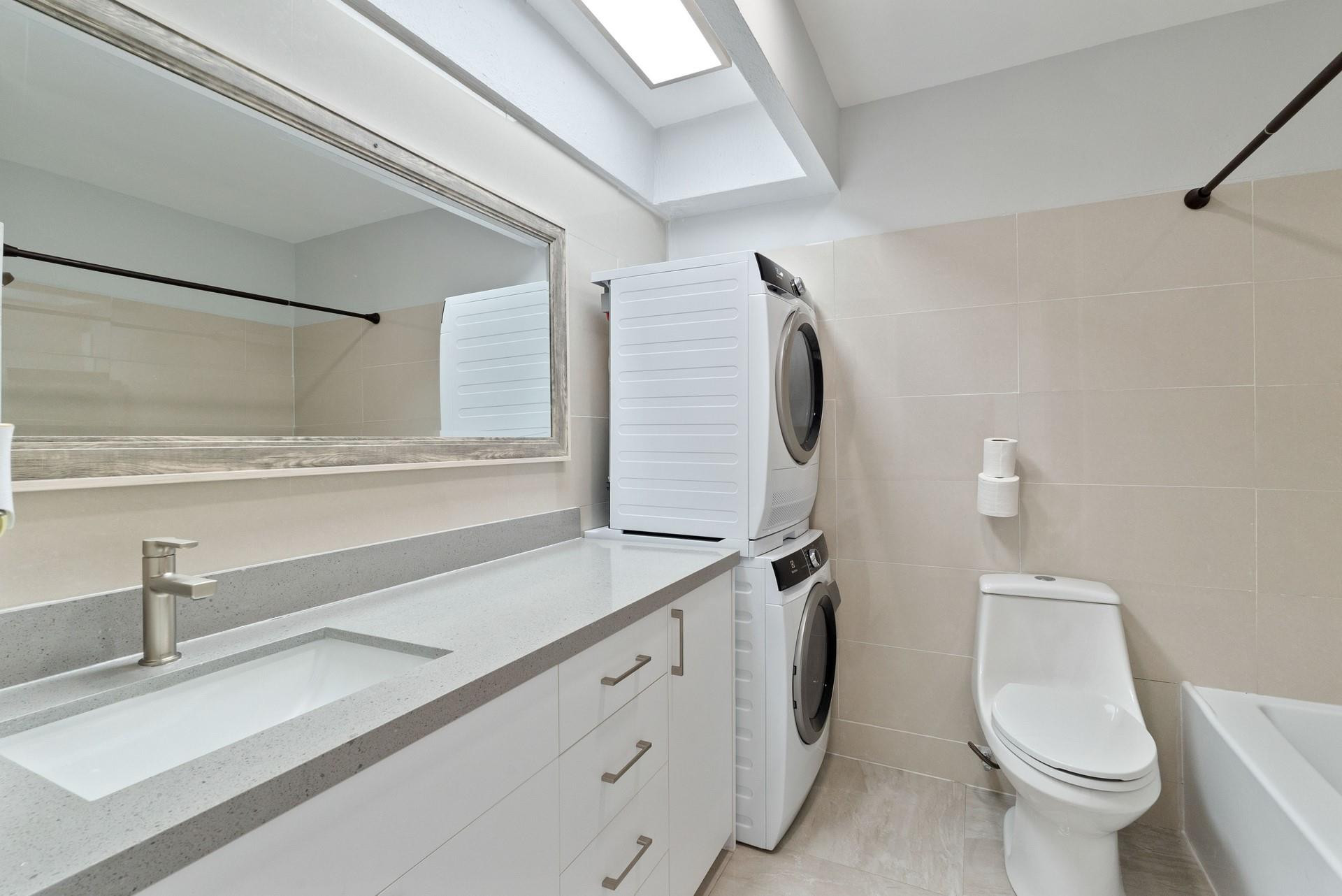 VILLAGE AT DADELAND CONDO - Residential Lease
