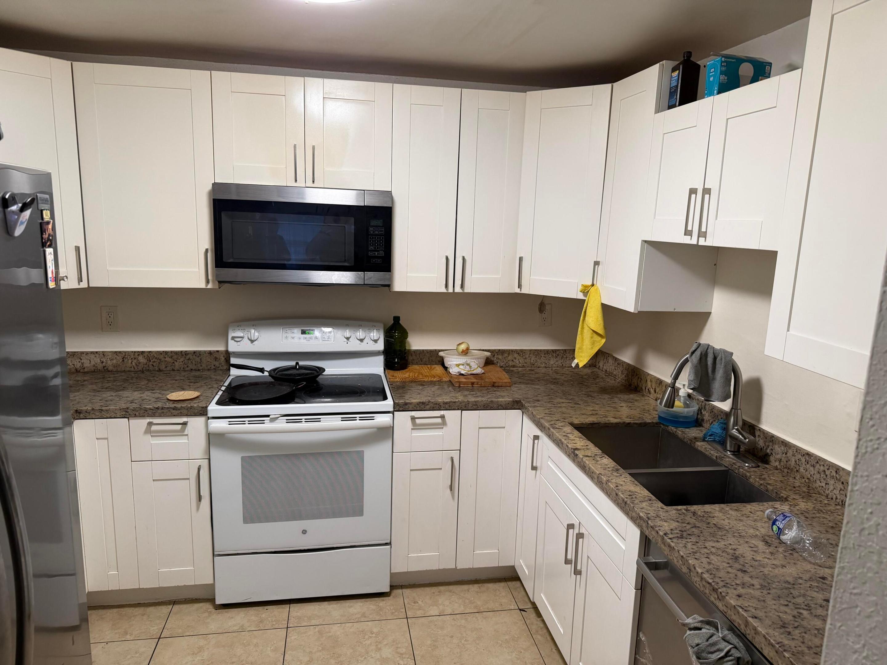 VILLAS AT CORAL SPRINGS - Residential