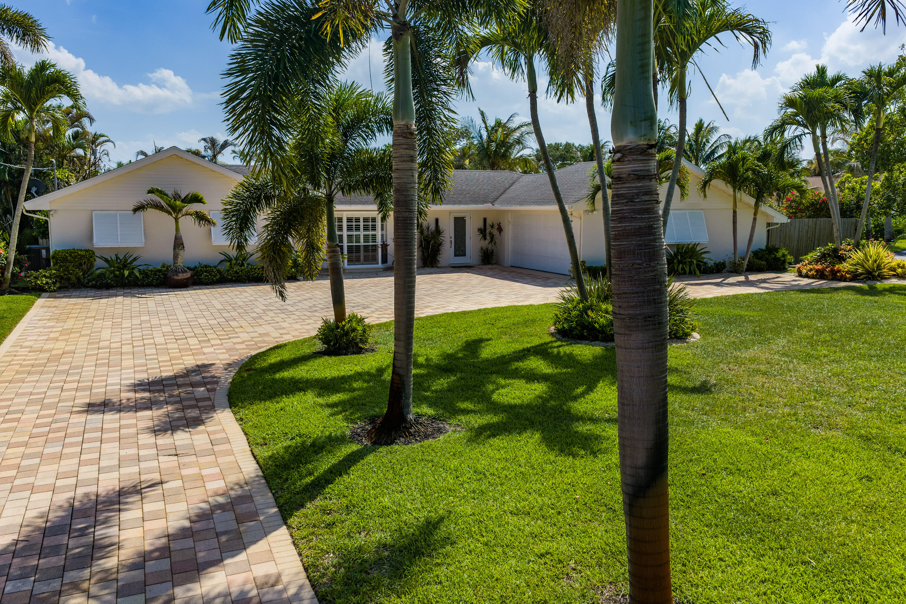 HUNT CLUB COLONY (AKA JUPITER/TEQUESTA HUNT CLUB C - Residential