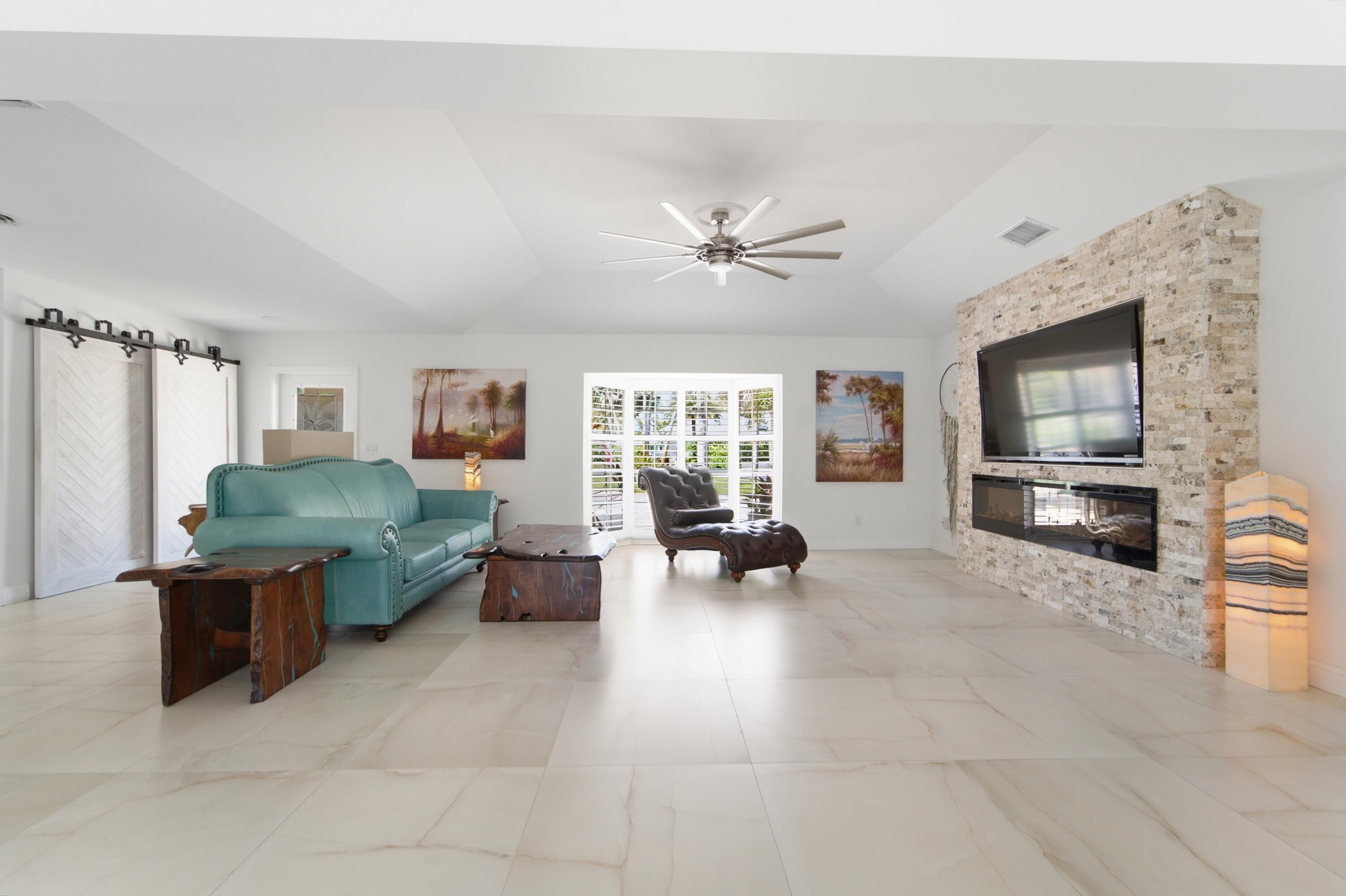 HUNT CLUB COLONY (AKA JUPITER/TEQUESTA HUNT CLUB C - Residential