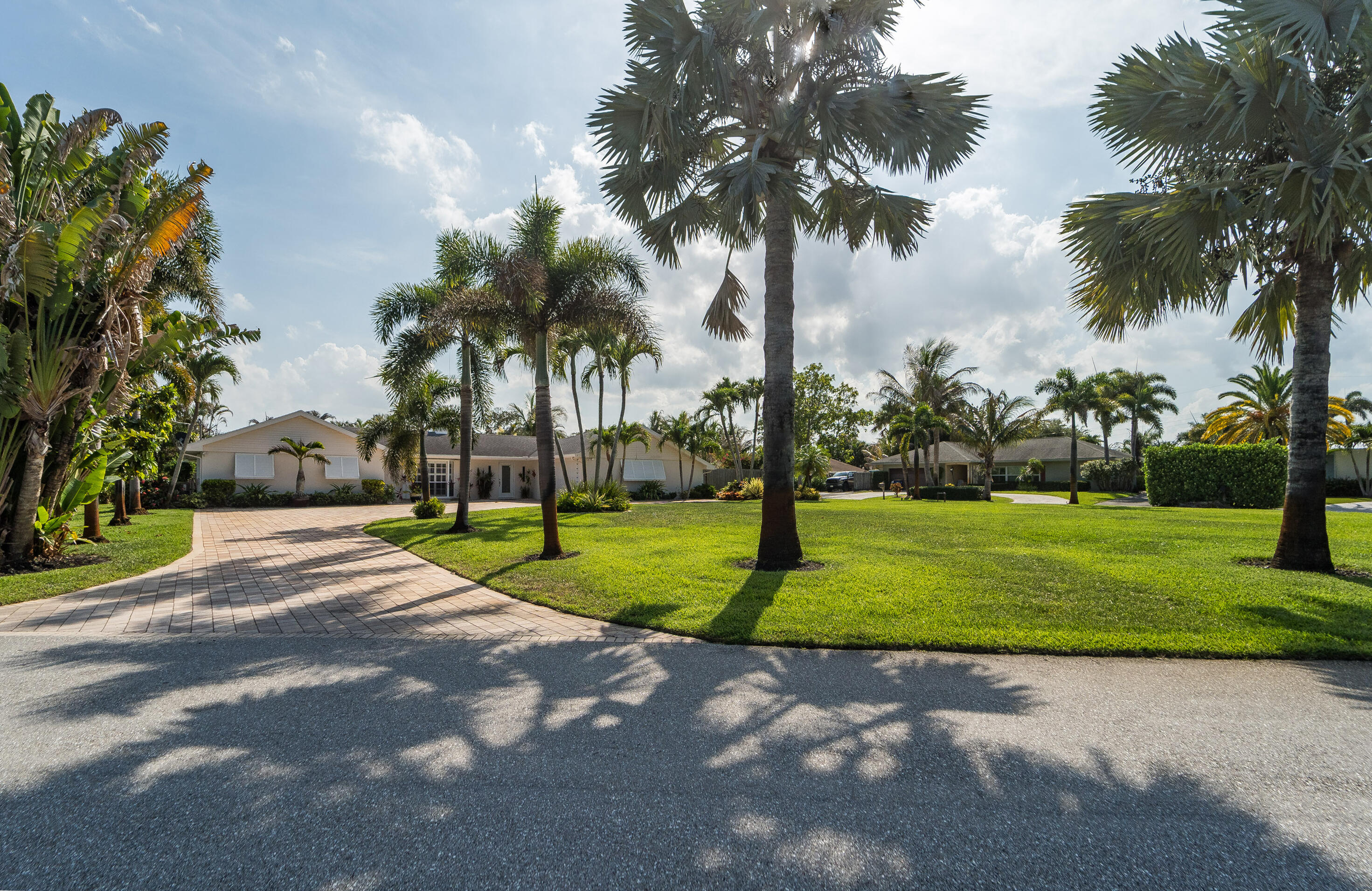 HUNT CLUB COLONY (AKA JUPITER/TEQUESTA HUNT CLUB C - Residential