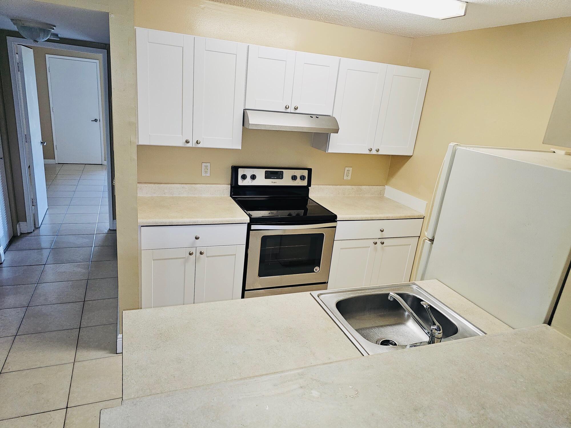 MEADOWS ON THE GREEN CONDO - Residential Lease