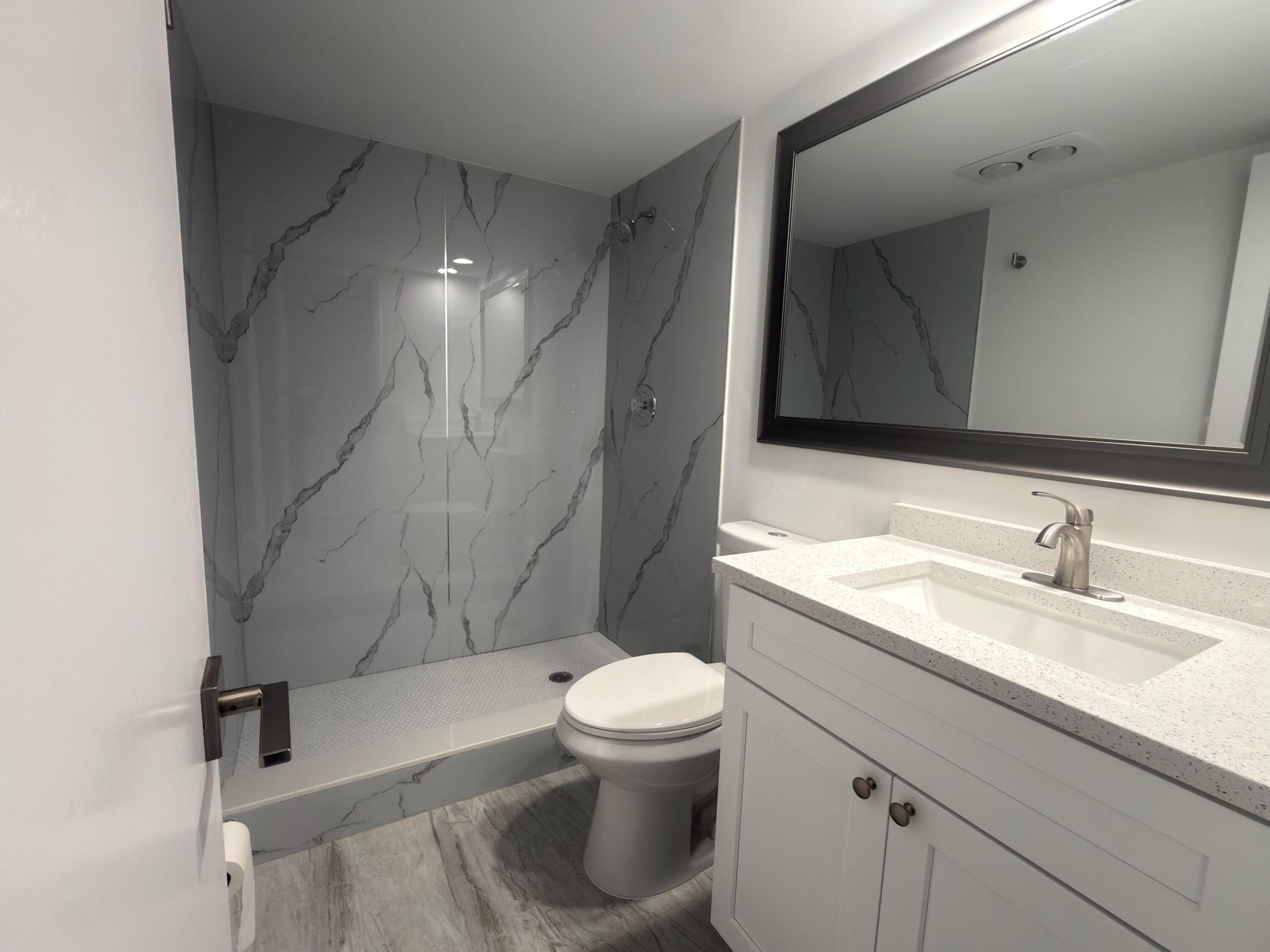 NO 105 PALM-AIRE COUNTRY CLUB - Residential