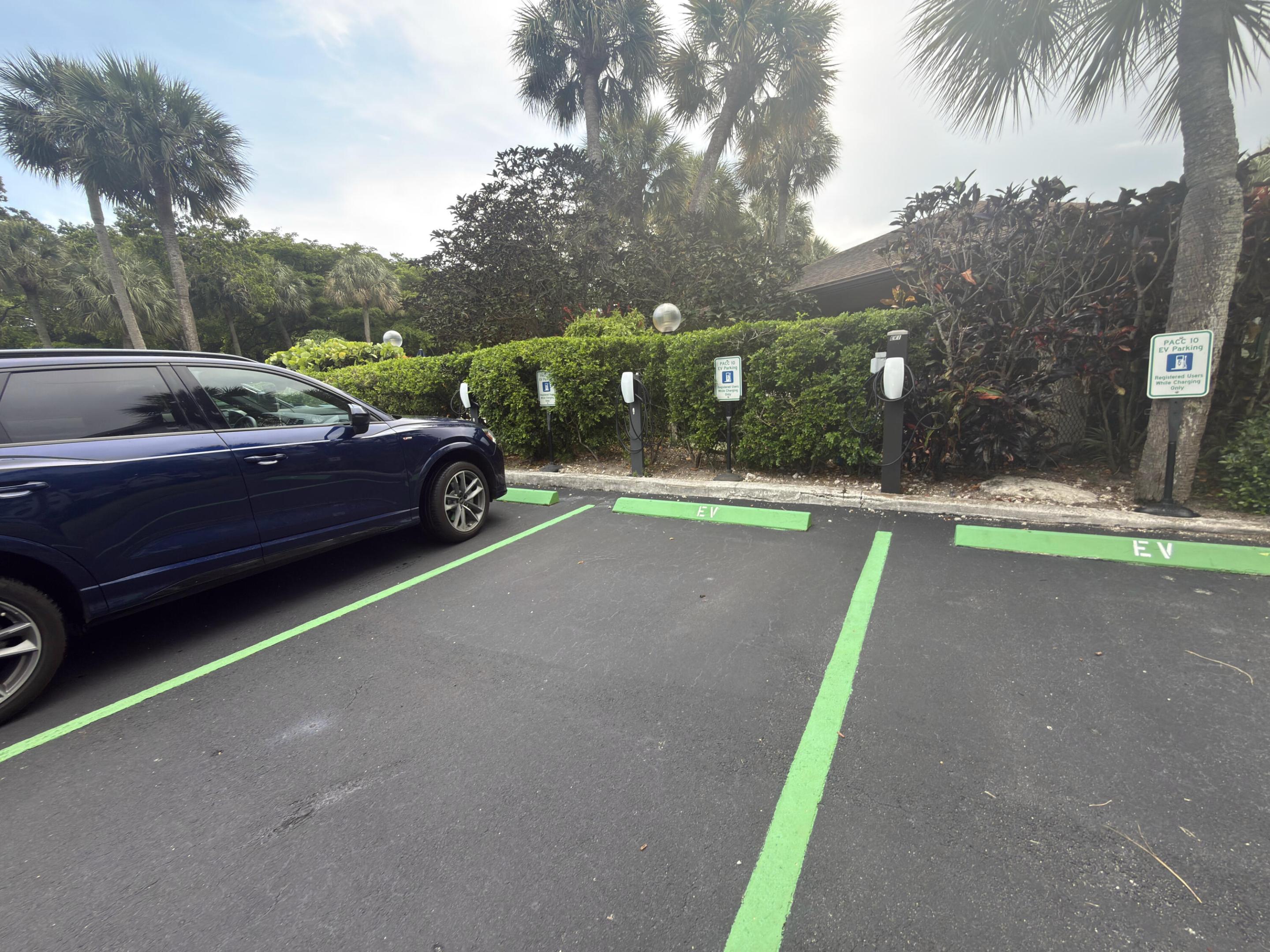 NO 105 PALM-AIRE COUNTRY CLUB - Residential