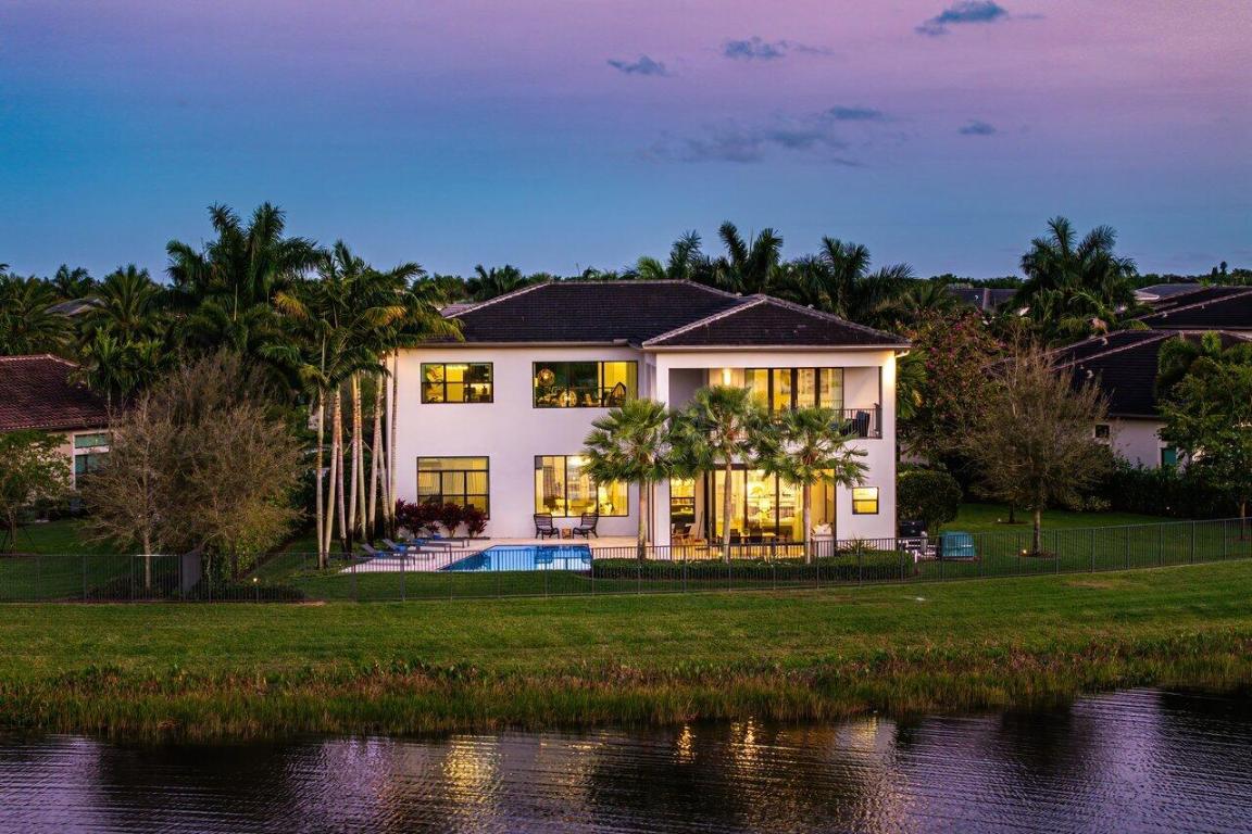 BOCA BRIDGES - Residential