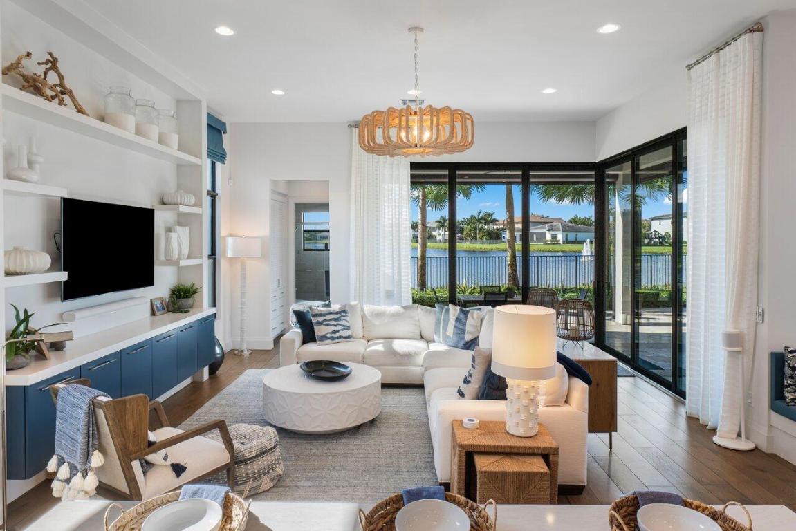 BOCA BRIDGES - Residential