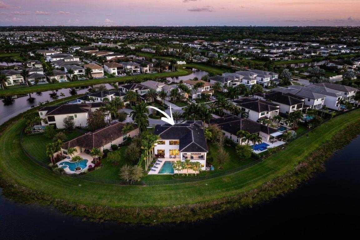 BOCA BRIDGES - Residential