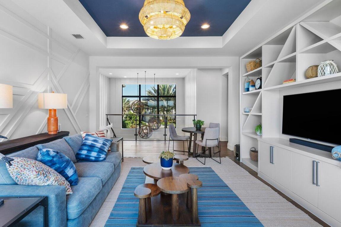 BOCA BRIDGES - Residential