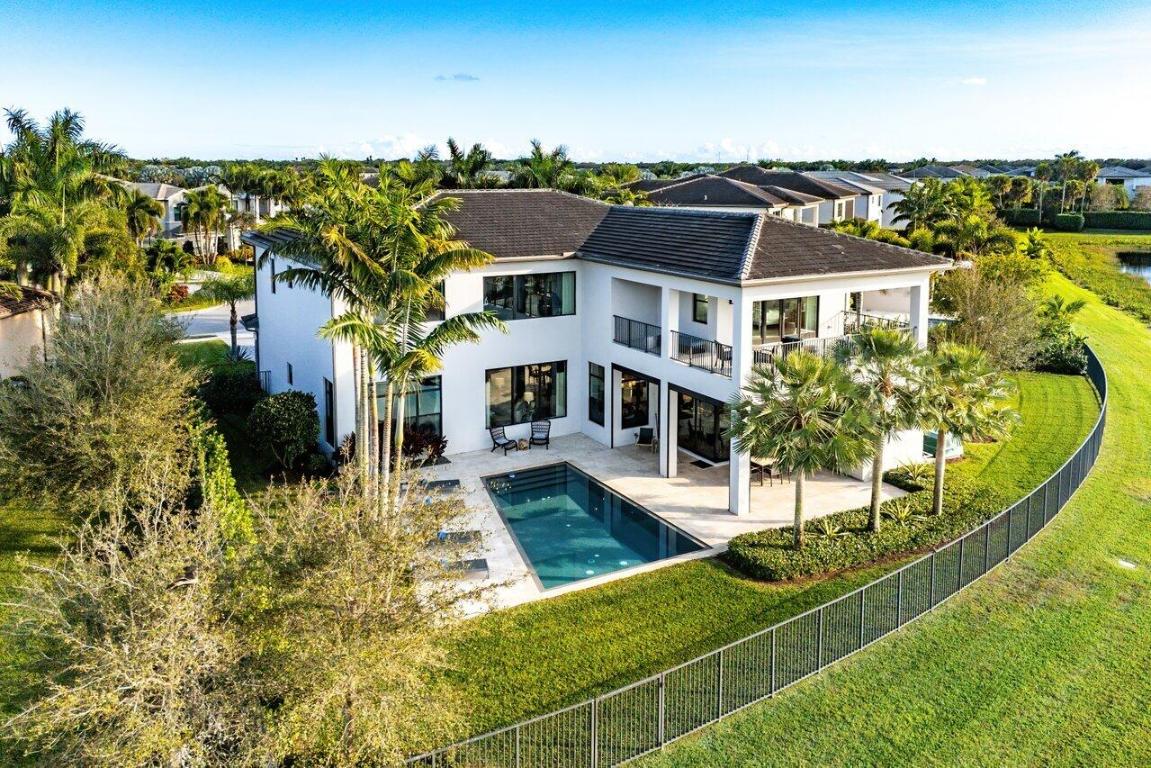 BOCA BRIDGES - Residential