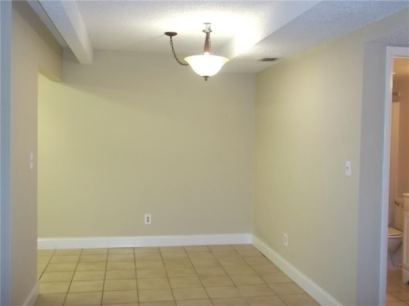 VILLAGE TOWNHOUSE-POMPANO BEACH - Residential