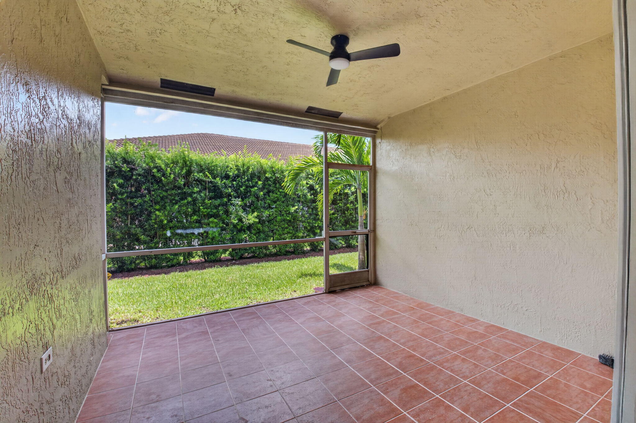 MIZNER POINTE - Residential